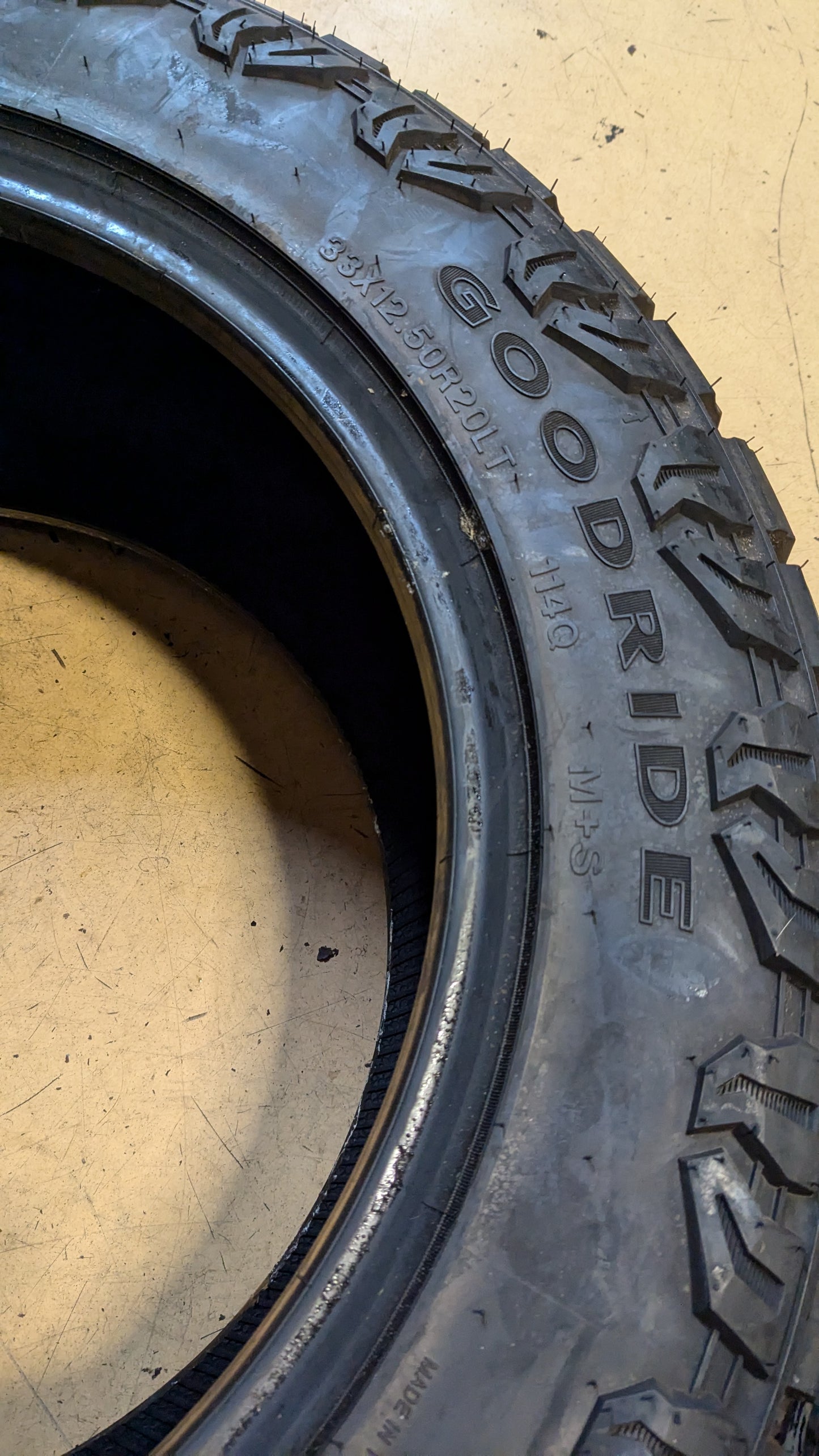 GOODRIDE RUGGED LEGEND SL389 BSW LT 33 12.5 20 114Q 10PLY ALL TERRAIN TH47527