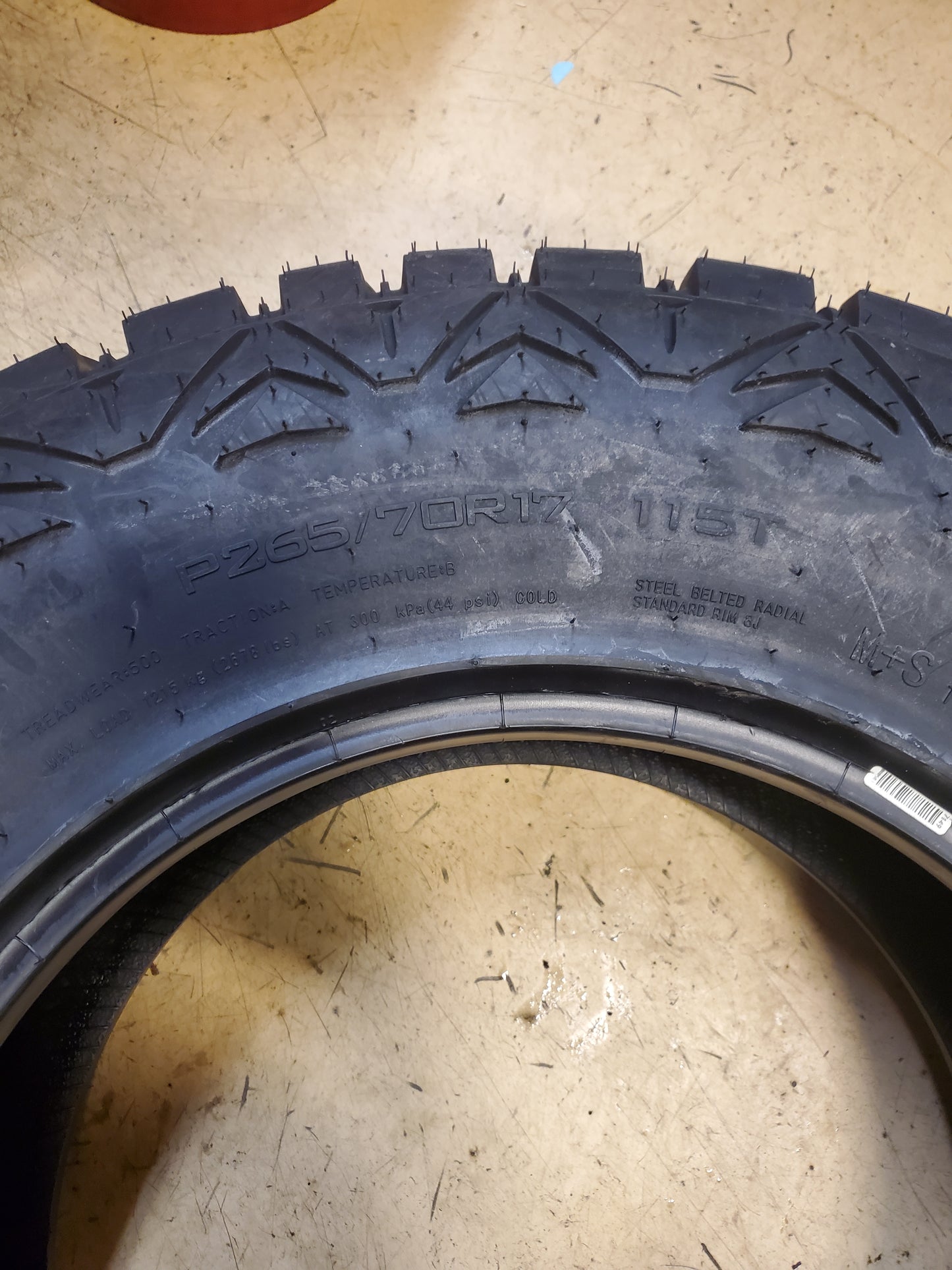 HAIDA HD878 R/T BSW P 265 70 17 115T RUGGED TERRAIN TIRE 30017149
