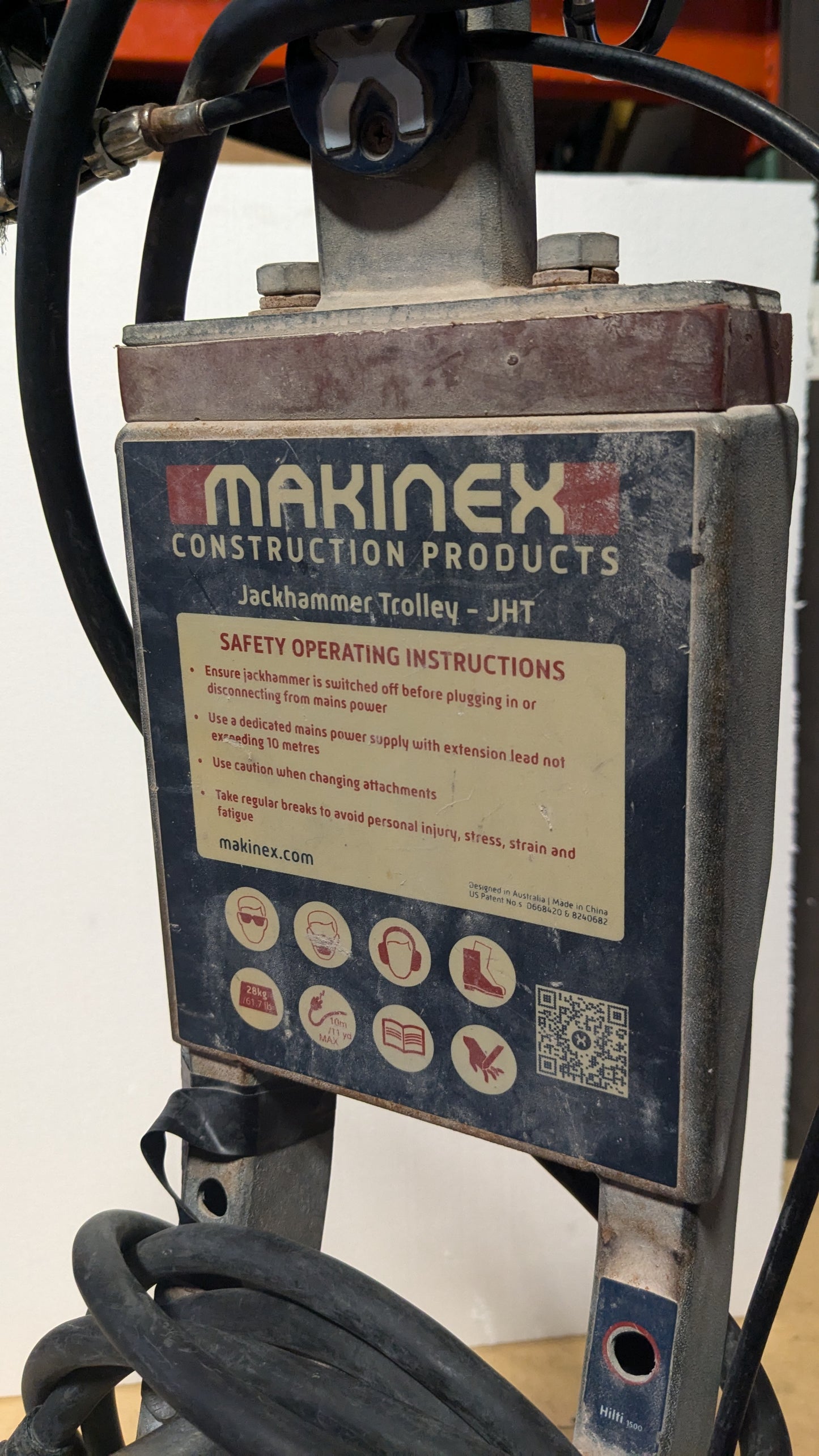 USED MAKINEX JACKHAMMER WITH HILTI TE 1000-AVR DEMOLITION HAMMER