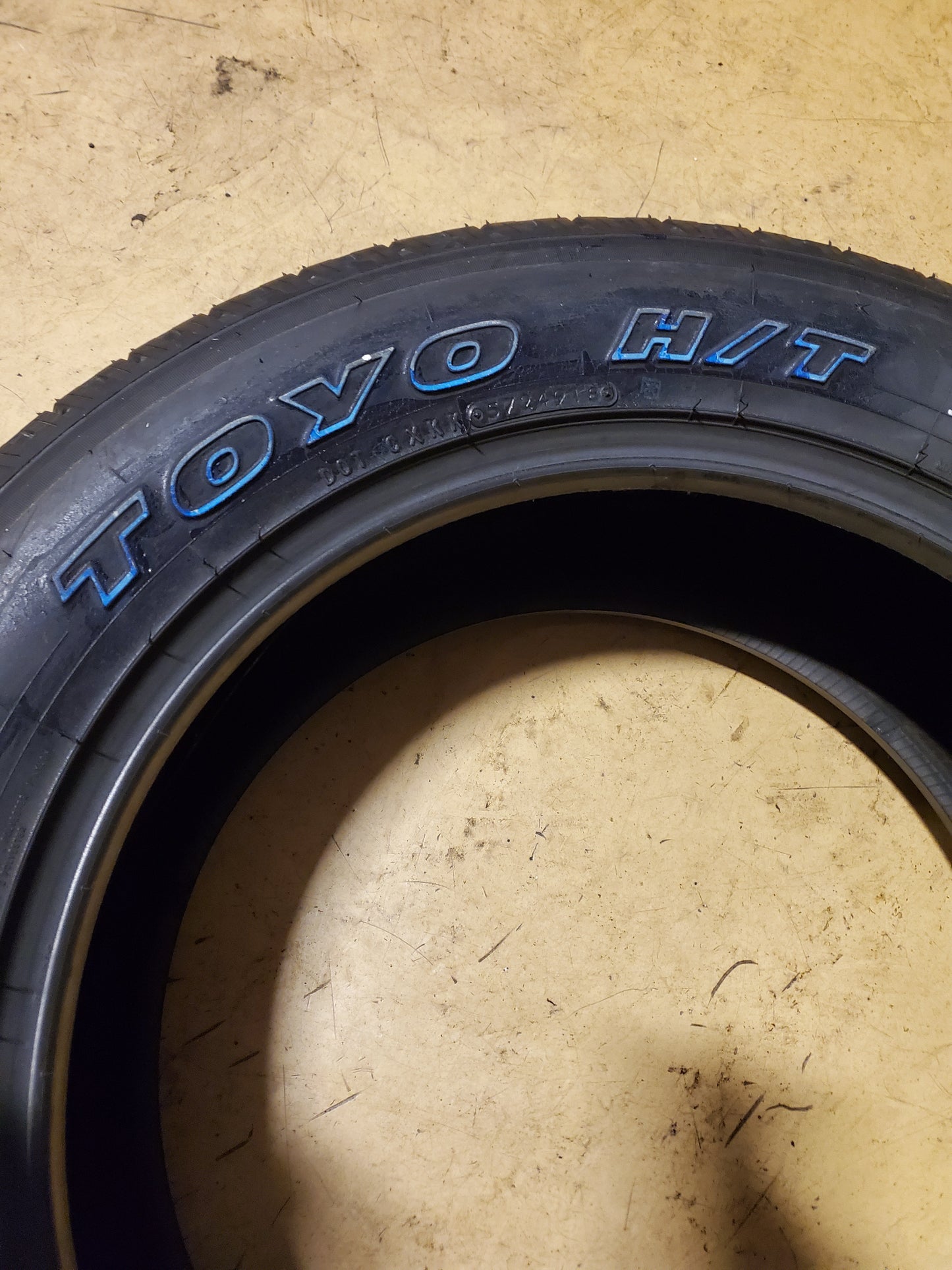 NOS TOYO OPEN COUNTRY H/T OWL P 275 55 20 117S HIGHWAY TIRE 362700