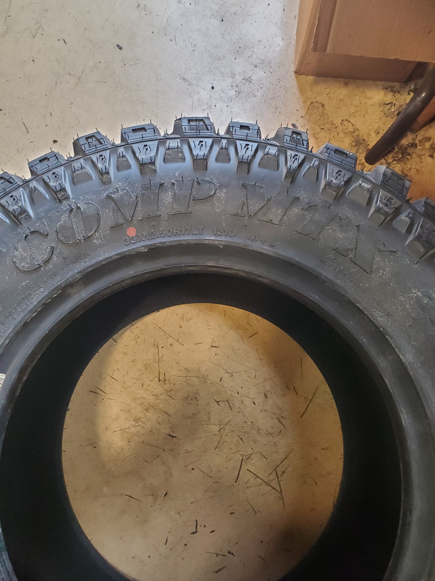 ELDORADO MUD CLAW COMP MTX BSW LT 33 12.50 17 121Q 12PLY MUD TIRE MTX93