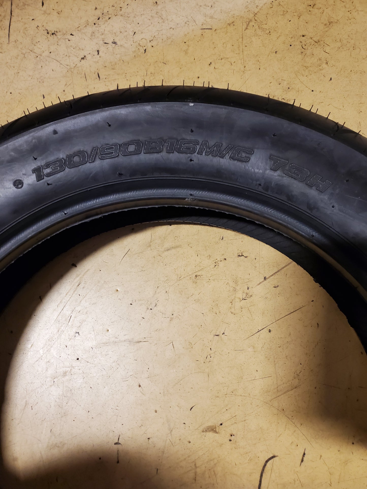 SHINKO SR777F HD BSW 130 90 16 73H FRONT MOTORCYCLE TIRE 874585