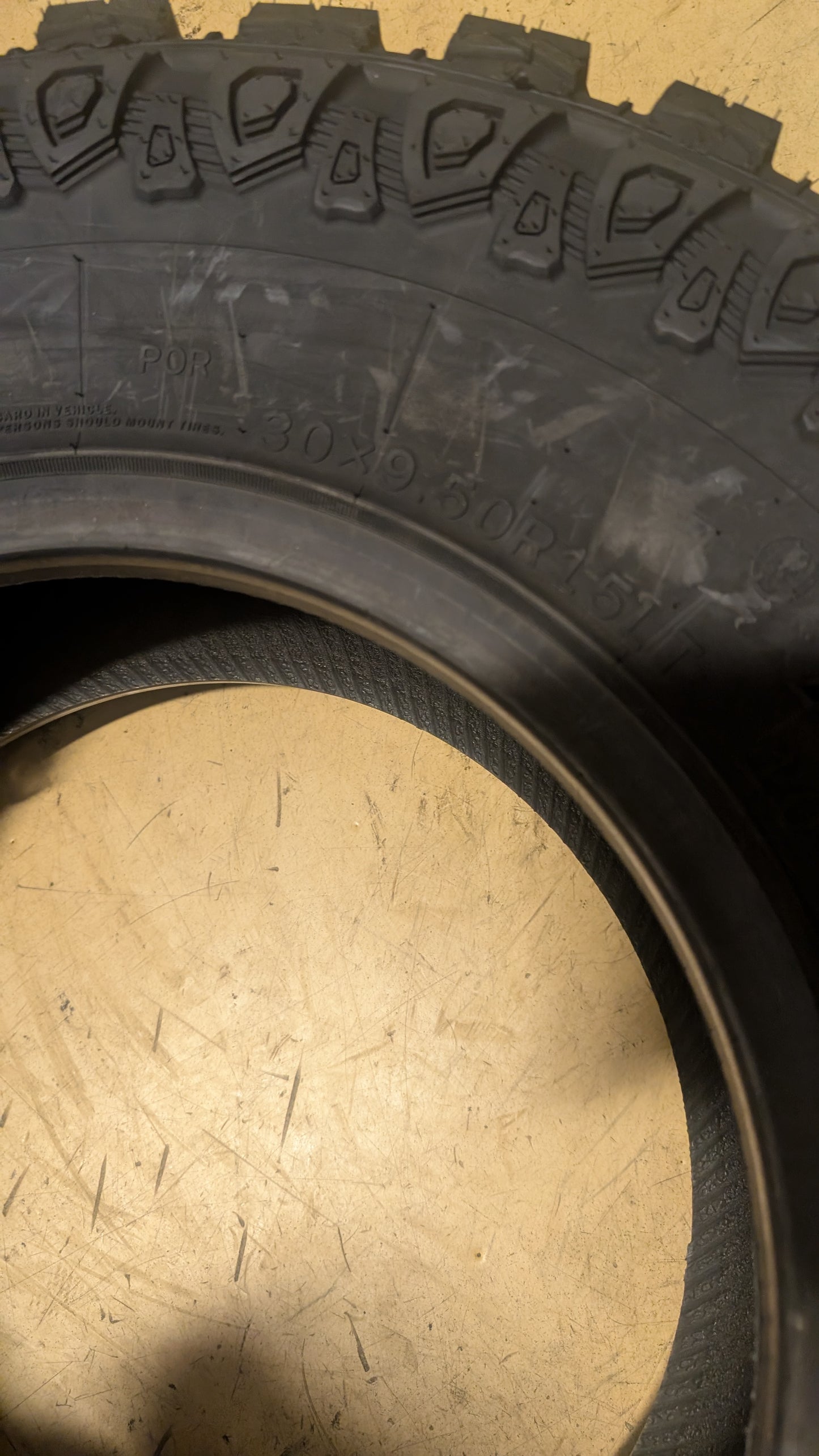 ATLAS PARALLER MT BSW LT 30 9.5 15 104Q MUD TIRE 221020956
