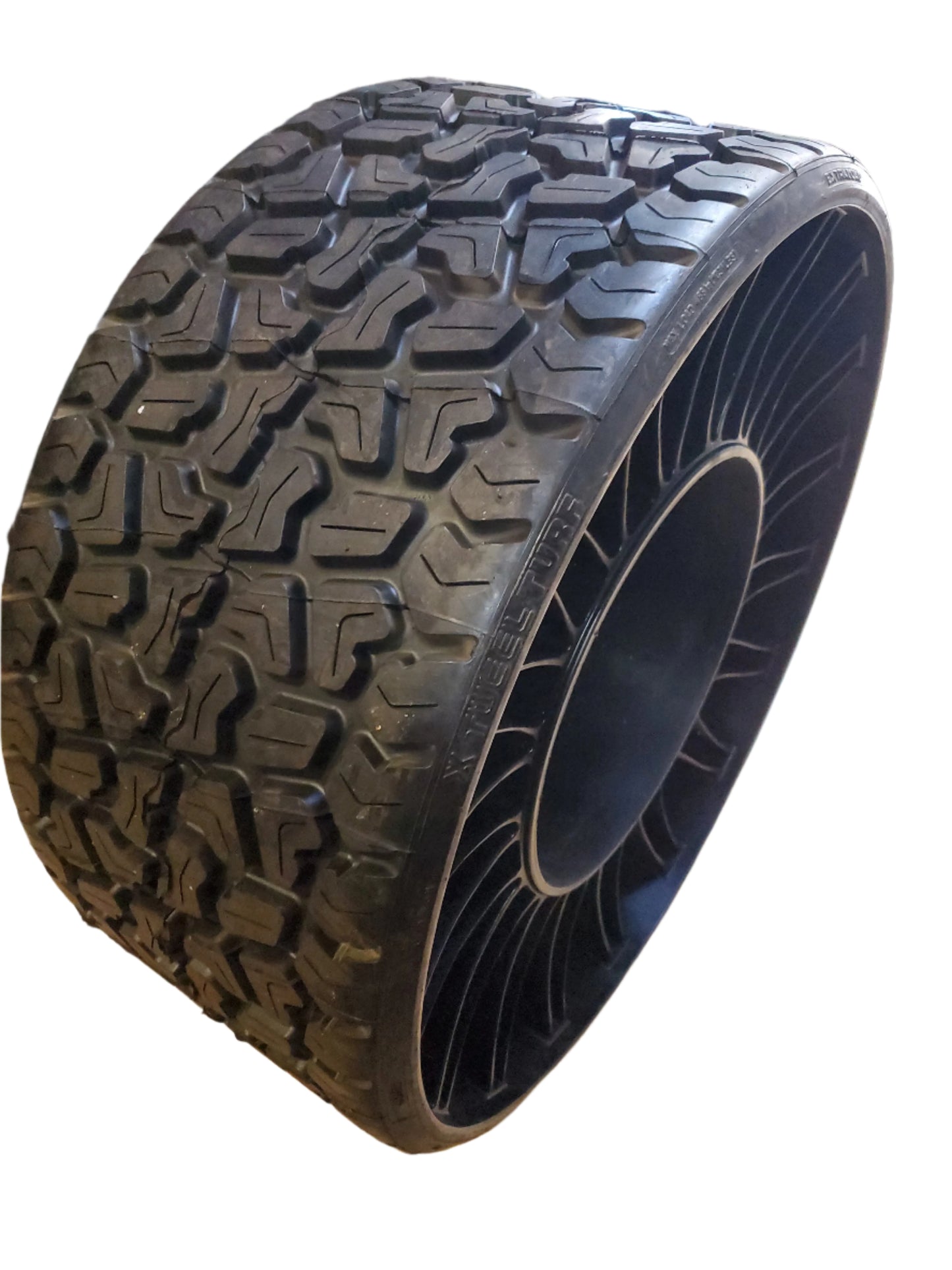 MICHELIN X TWEEL TURF BSW 26 12 12 4-4 XL TRACTOR TWEEL TIRE 08189