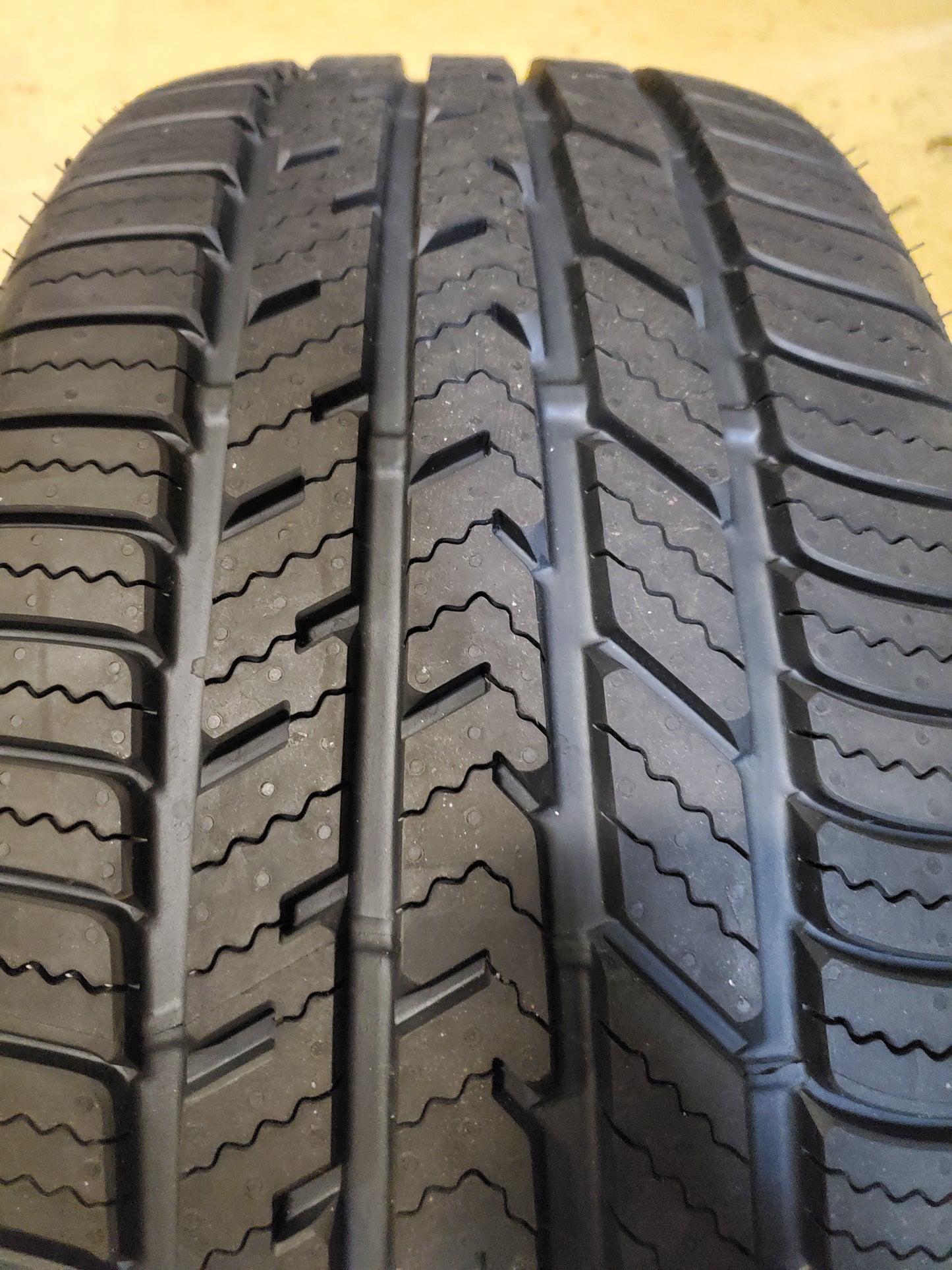 BRIDGESTONE POTENZA SPORT AS BSW P 235 40 18 95Y XL ALL SEASON TIRE 011898
