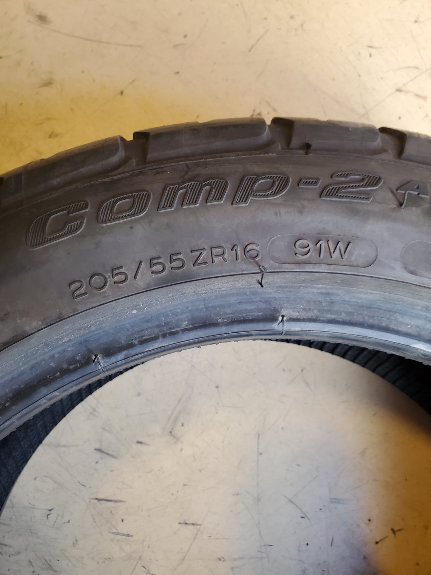 USED OS BFGOODRICH G-FORCE COMP-2 BSW P 205 55 16 91W ALL SEASON TIRE 91132