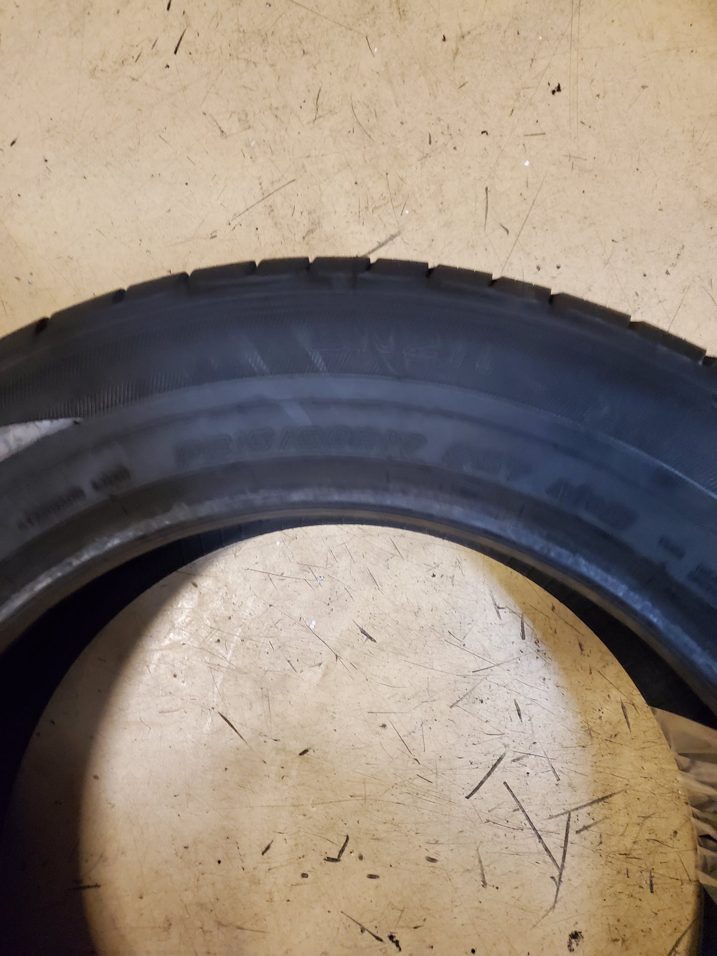 NOS FALKEN SINCERA TOURING SN211 BSW P 215 60 17 95T ALL SEASON TIRE 28204704