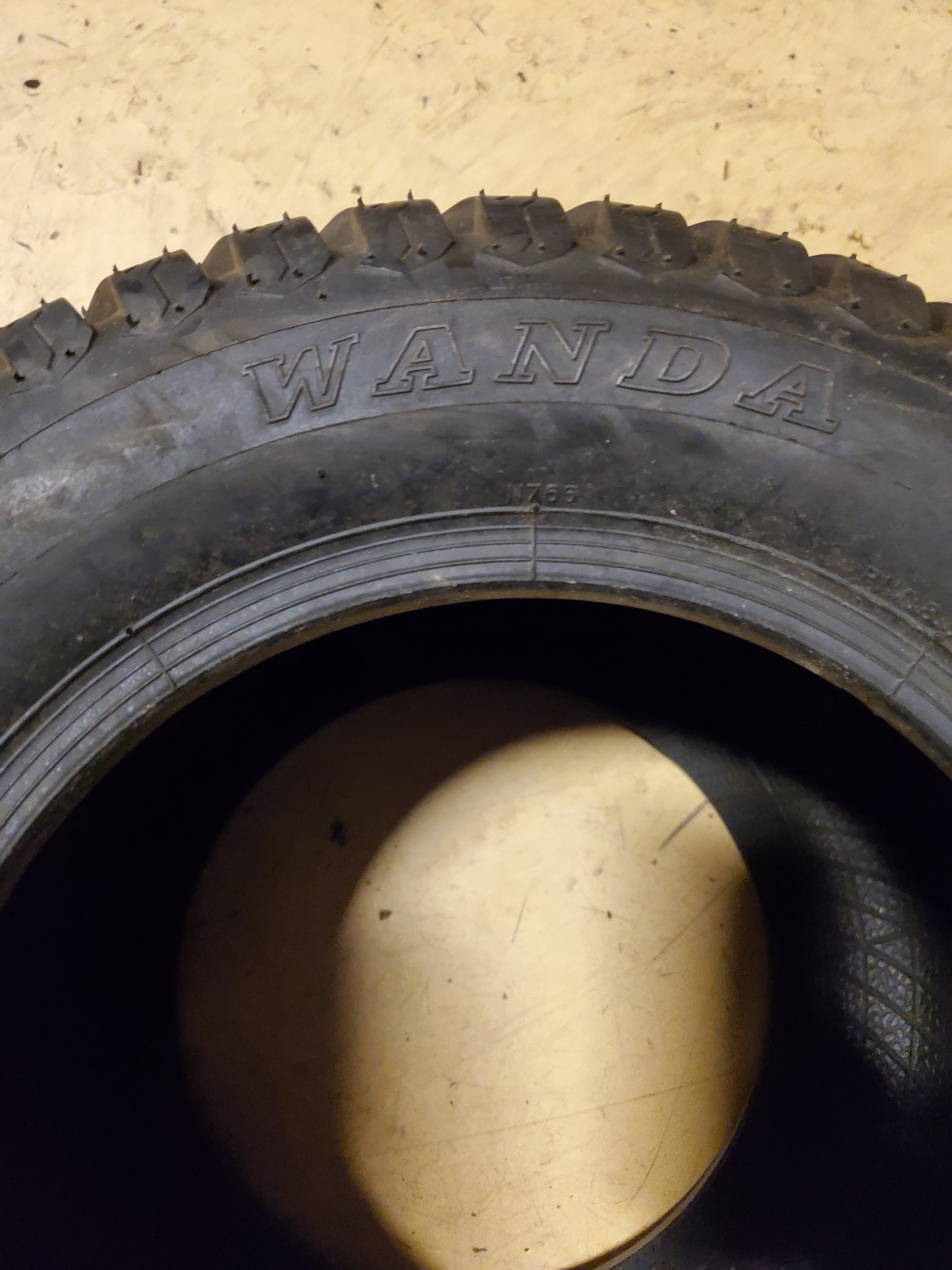 WANDA P332 BSW 18 10.5 10 4PLY LAWN TIRE W332181050104