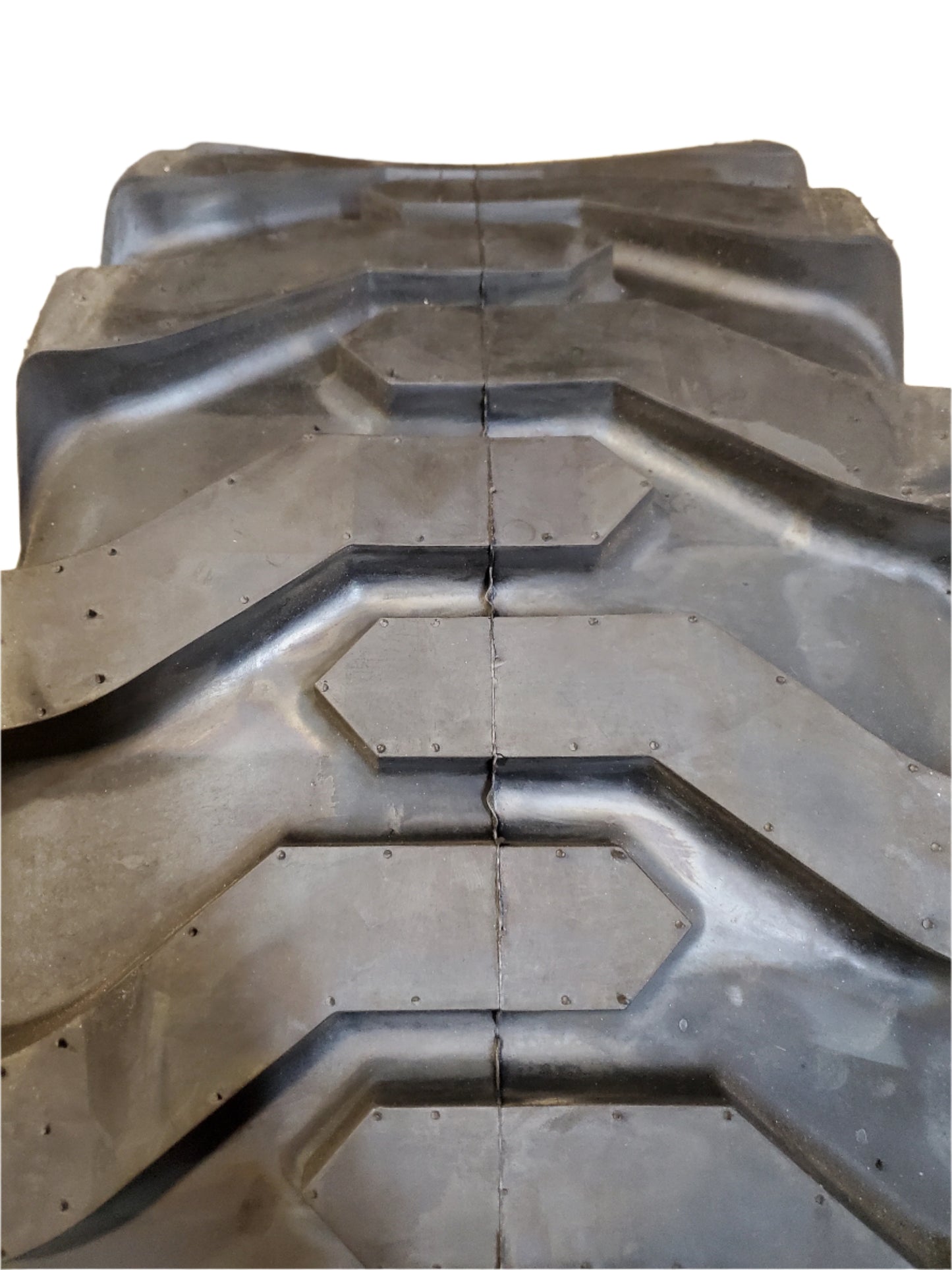 CARLSTAR GROUND FORCE 400 R4 BSW 14 17.5 14PLY OVERSIZED TIRE 6X17743