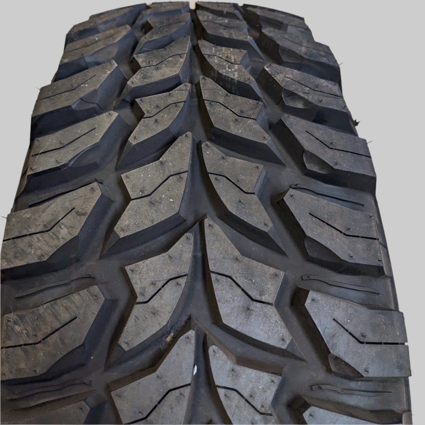 (KSL ONLY) LING LONG CROSSWIND M/T BSW LT 285 75 16 126Q LRE 10PLY MUD TERRAIN TIRE 221007162