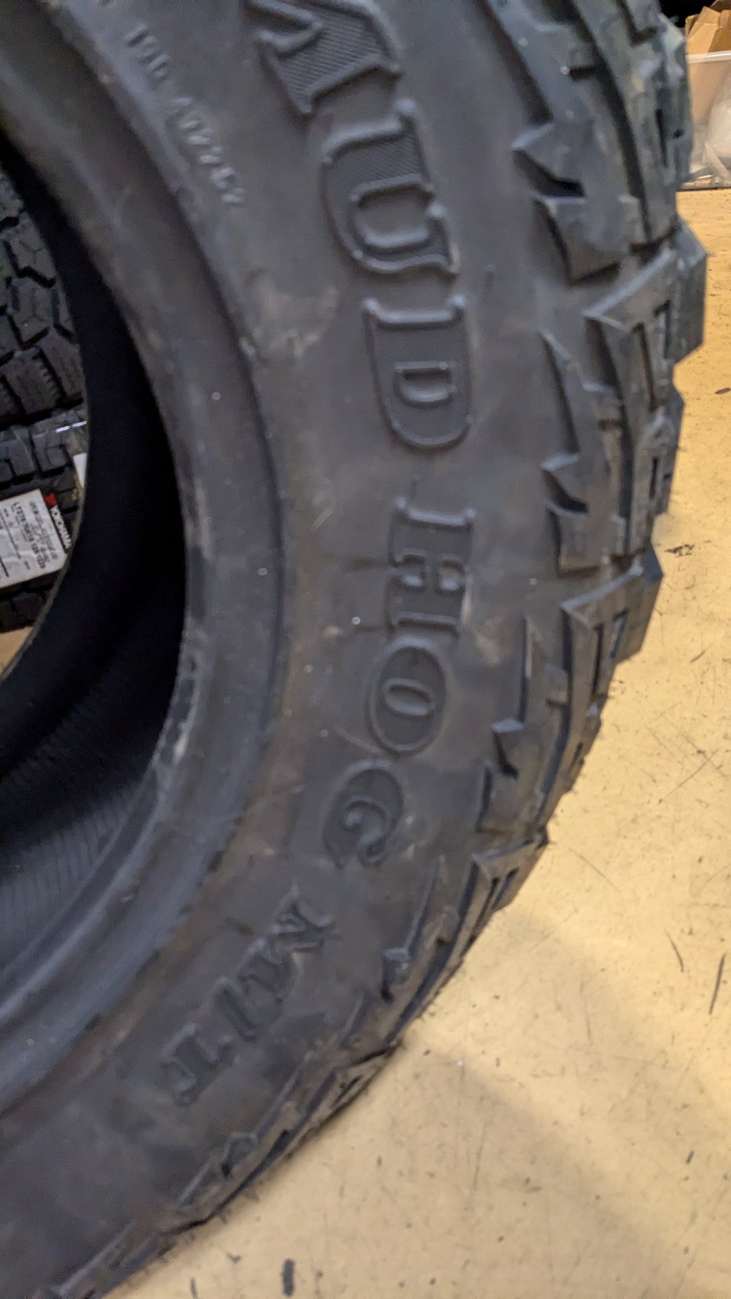 (KSL ONLY) KANATI MUD HOG M/T BSW LT 39 13.50 20 128Q 10PLY MUD TIRE L2039135E252