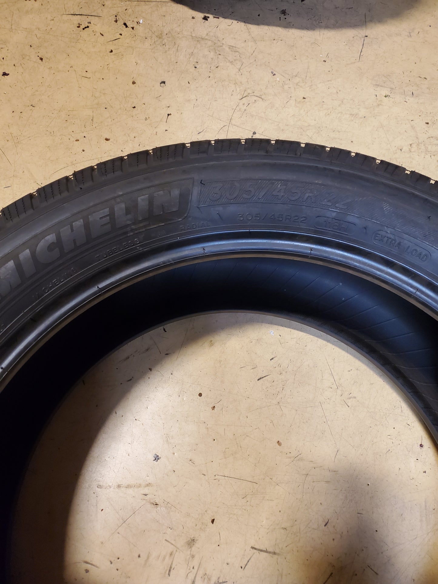 MICHELIN DEFENDER LTX M/S BSW P 305 45 22 118H XL ALL SEASON TIRE 06773