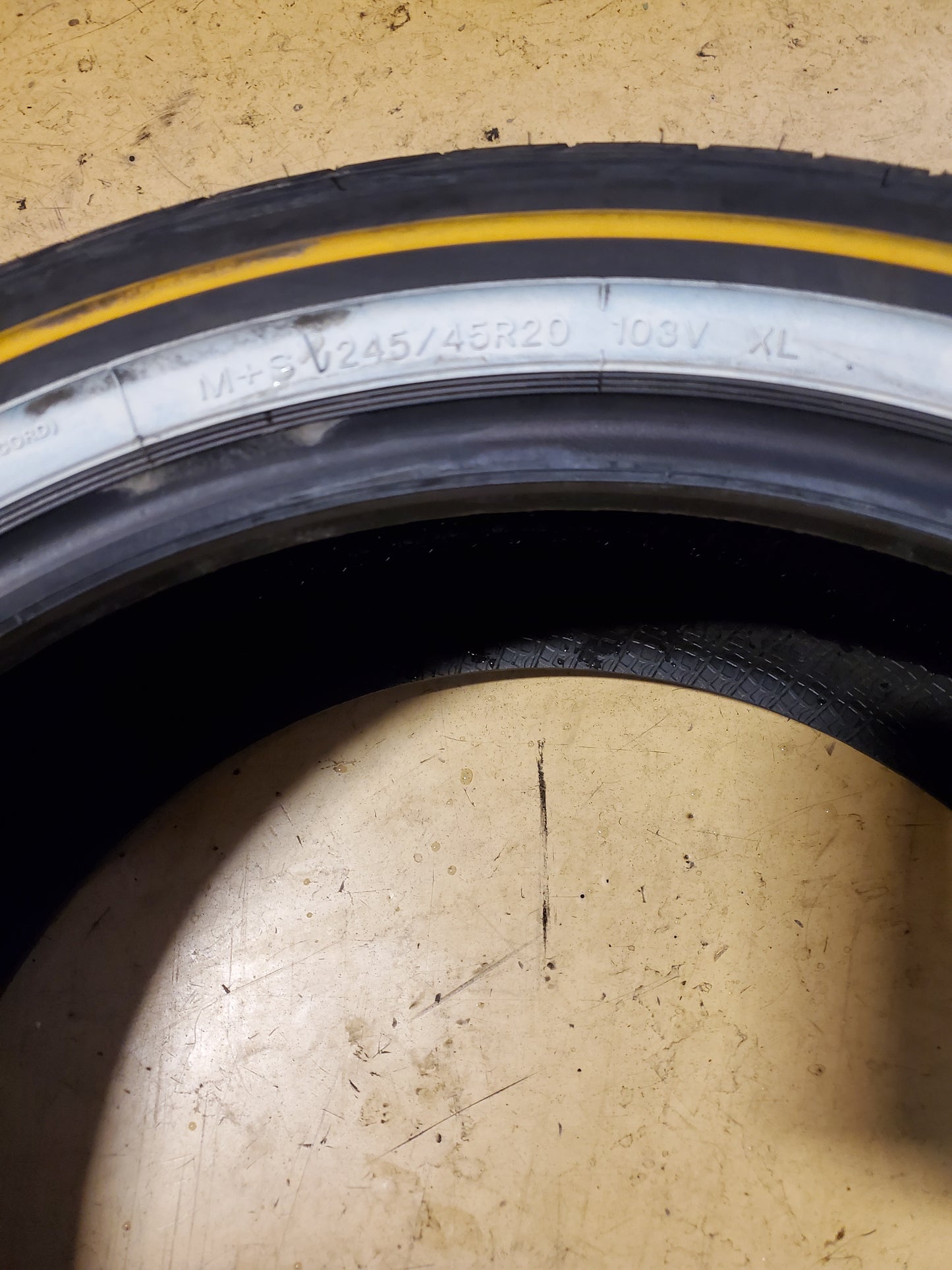 VOGUE CUSTOM BUILT RADIAL VIII P 245 45 20 103V XL HIGH PERFORMANCE TIRE 02206606