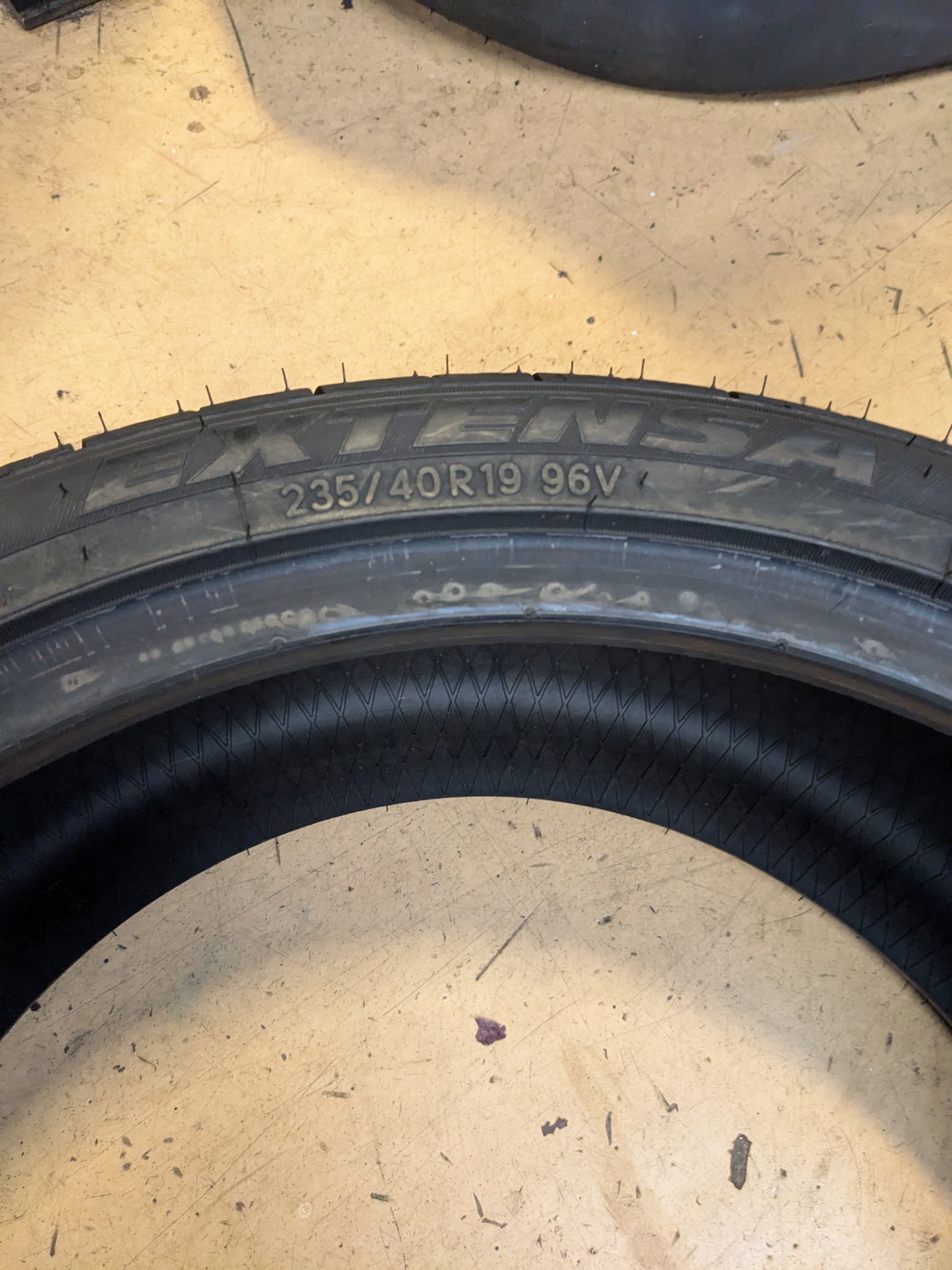 TOYO EXTENSA A/S II BSW P 235 40 19 96V XL ALL SEASON TIRE 14310