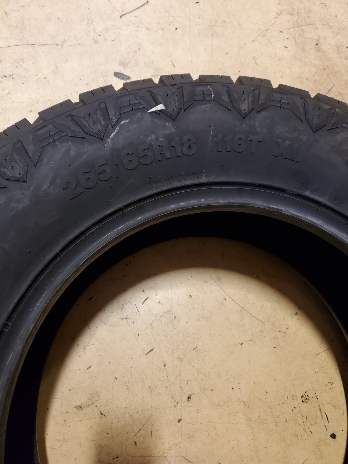 PREDATOR NEW MUTANT X-AT BSW P 265 65 18 116T XL ALL TERRAIN TIRE NPRXATS15