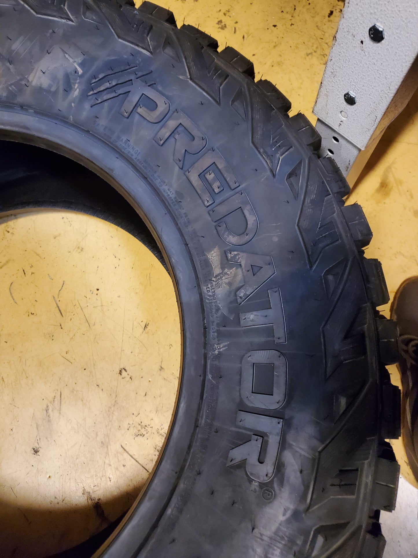 PREDATOR NEW MUTANT X-RT BSW LT 37 13.5 20 128Q 12PLY ALL TERRAIN TIRE PRXRT38
