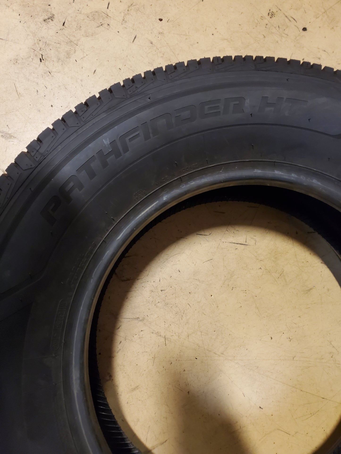 PATHFINDER HT BSW P 225 70 16 103T ALL SEASON TIRE 1022929