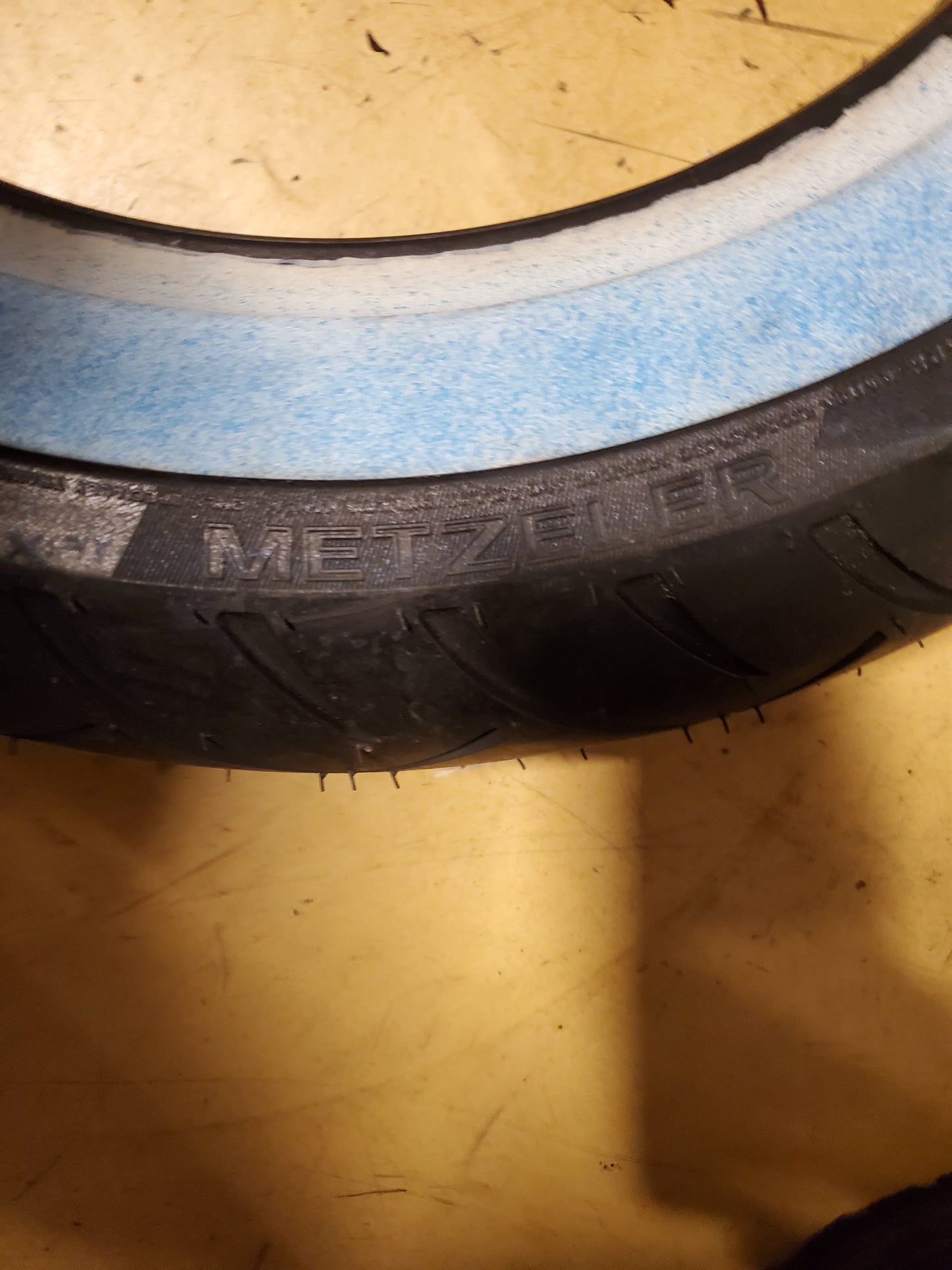 METZELER ME888 MARATHON ULTRA WW MT90 16 72H FRONT MOTORCYCLE TIRE 2407500