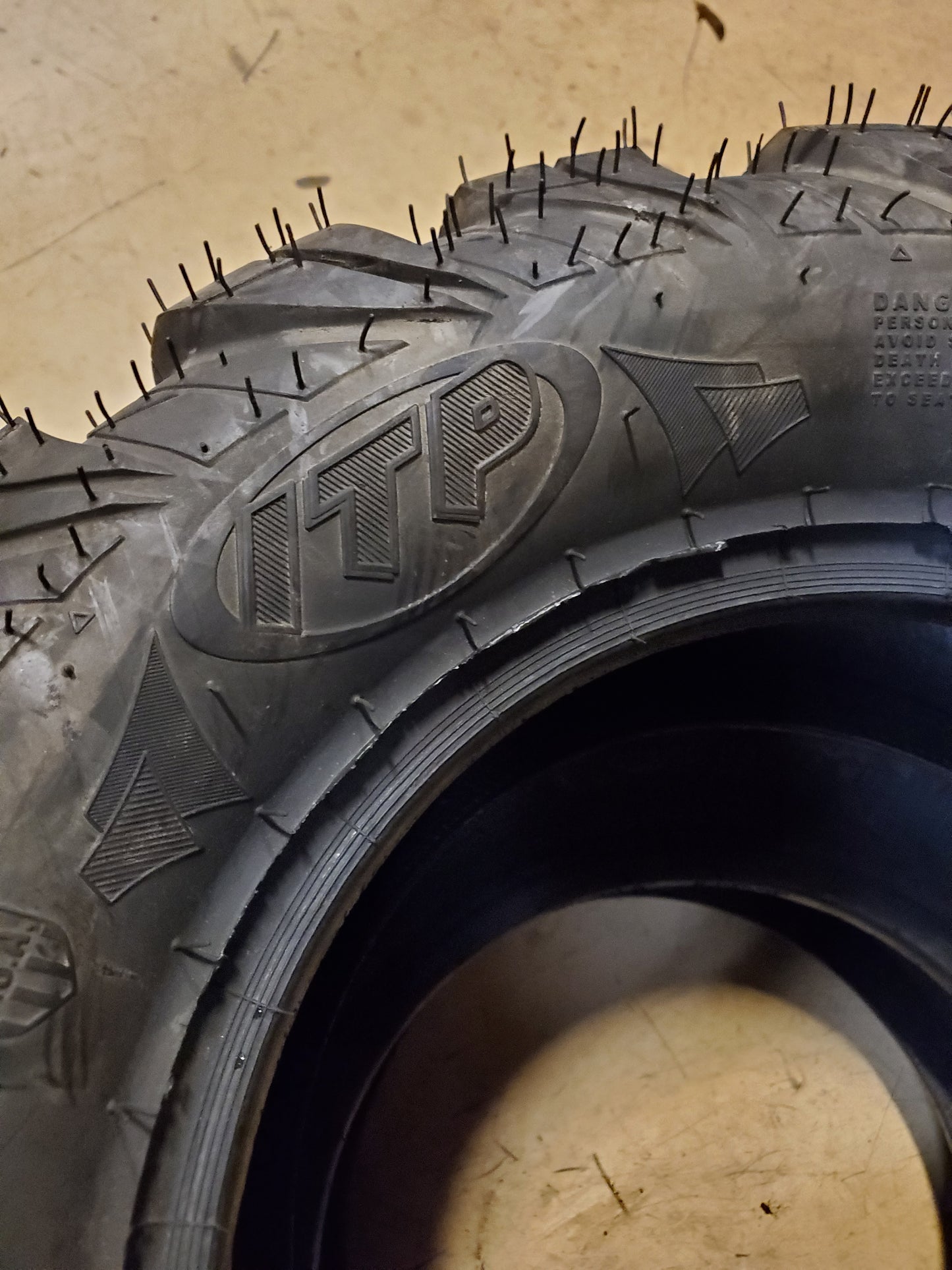 ITP ULTRA CROSS RSPEC BSW 28 10 14 8PLY ATV/UTV TIRE 6P0254