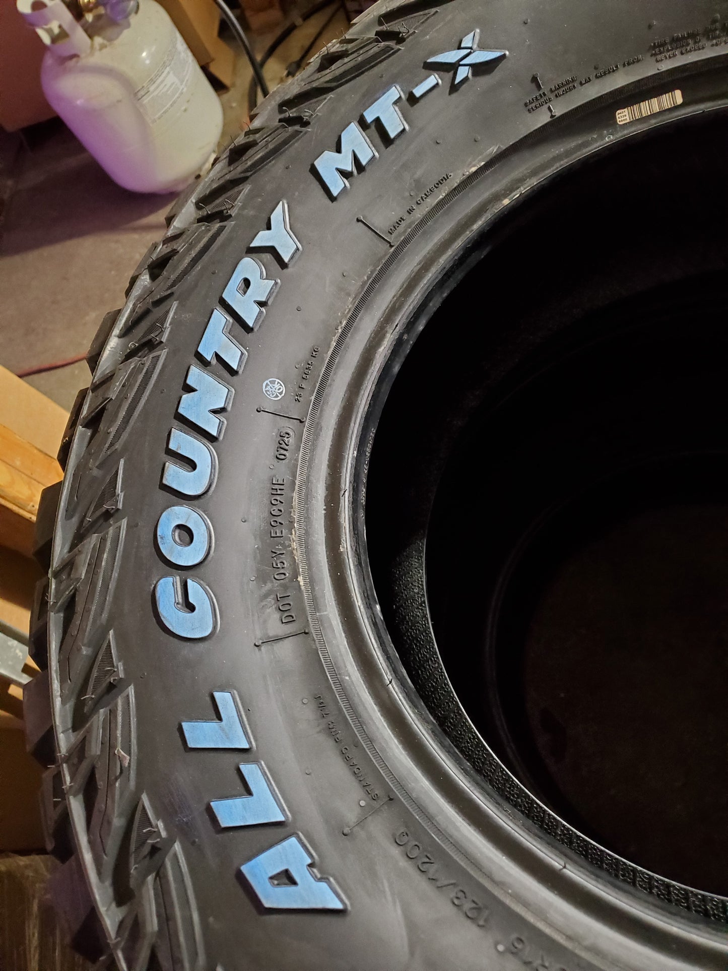 2 IRONMAN ALL COUNTRY M/T X RWL LT 265 75 16 123/120Q 10PLY MUD TERRAIN TIRE 98774