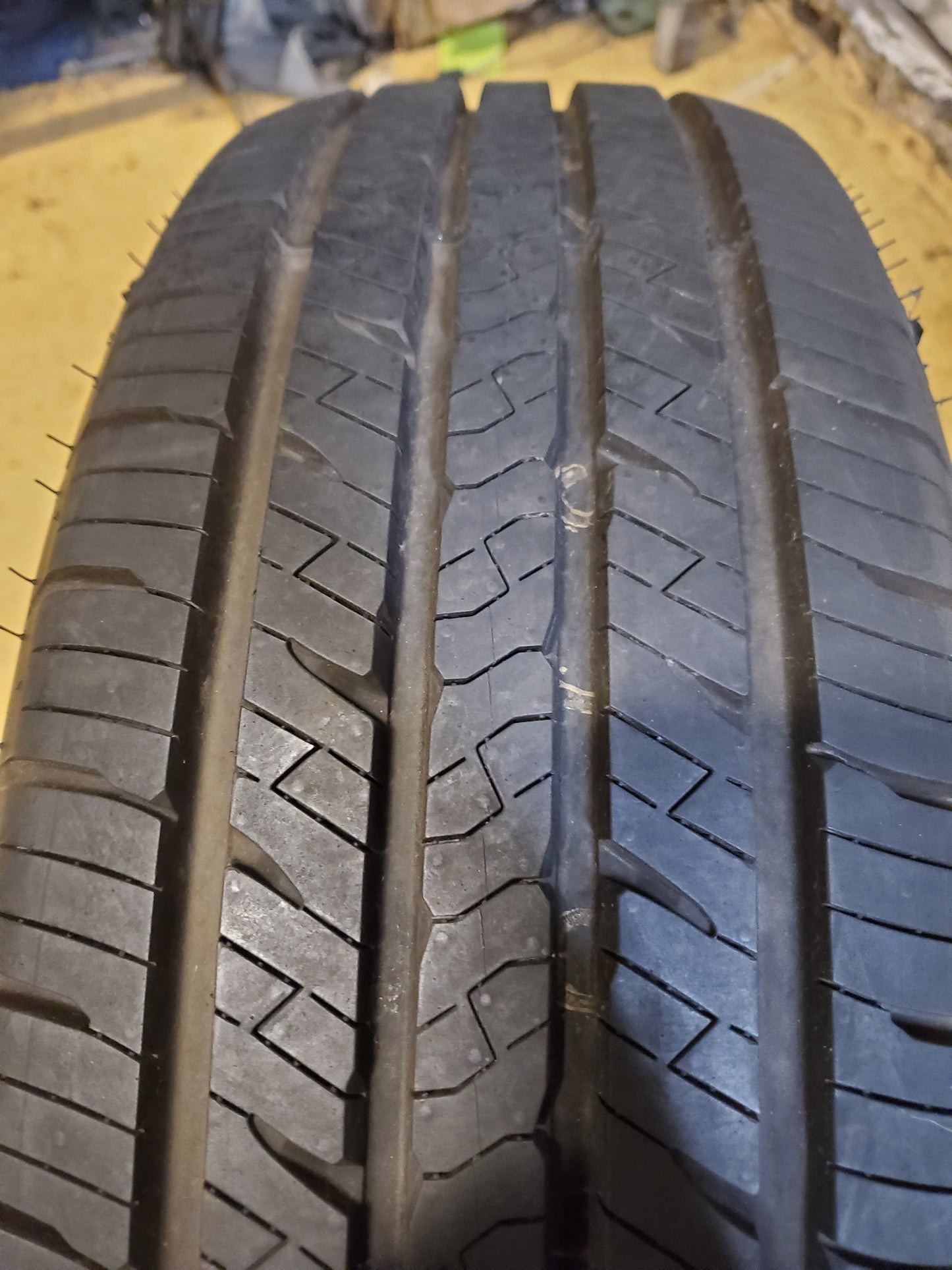 USED 10.5/32" FALKEN SINCERA SN201 A/S BSW P 205 65 16 95H ALL SEASON TIRE 28621876