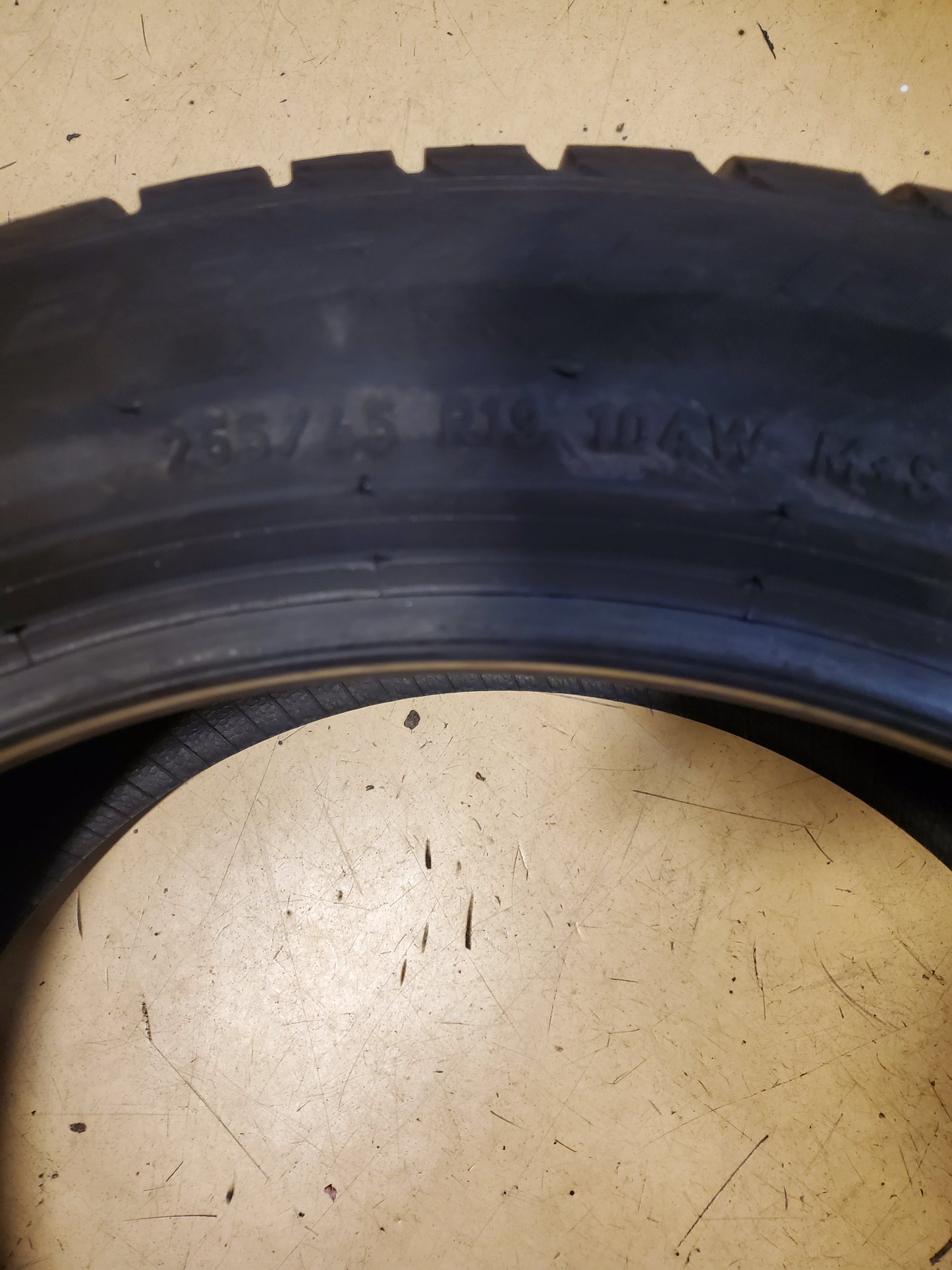 PIRELLI WINTER SOTTOZERO 3 (T0) FOAM BSW P 255 45 19 104W XL TIRE 3954100