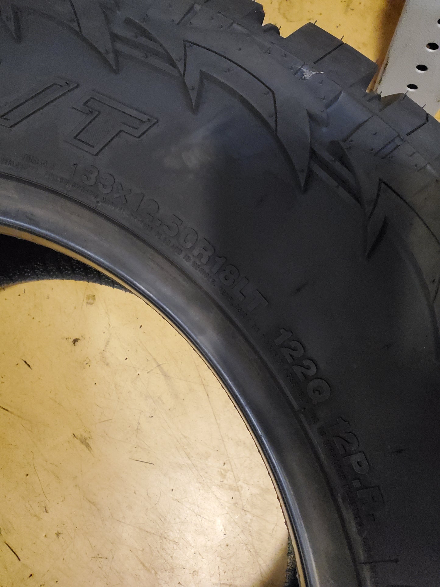 ARROYO TAMAROCK M/T BSW LT 33 12.5 18 122Q 12PLY MUD TIRE ATMT003