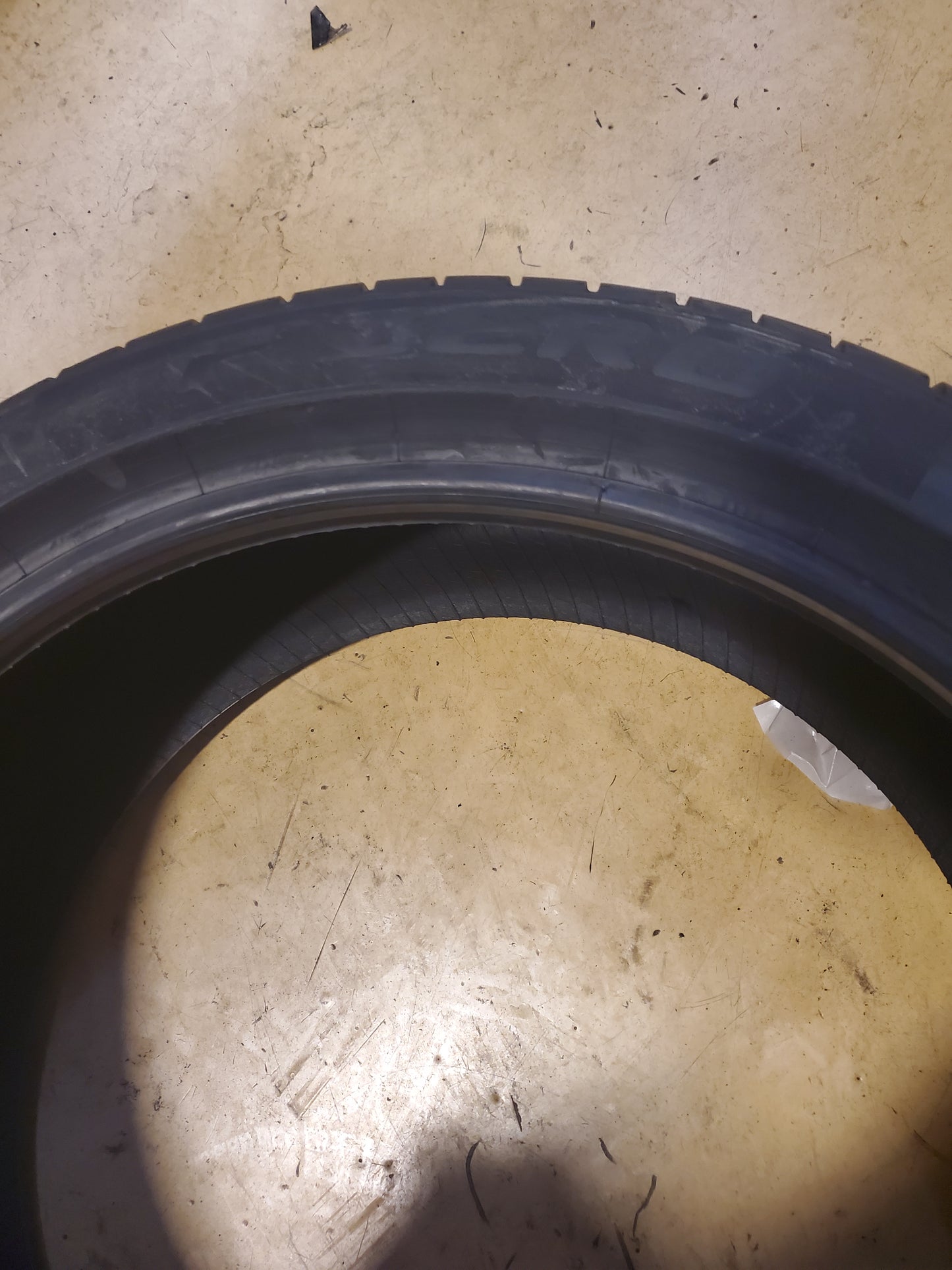 NOS PIRELLI P ZERO PZ4 SPORT N1 BSW P 235 40 19 92Y UHP TIRE 2501900