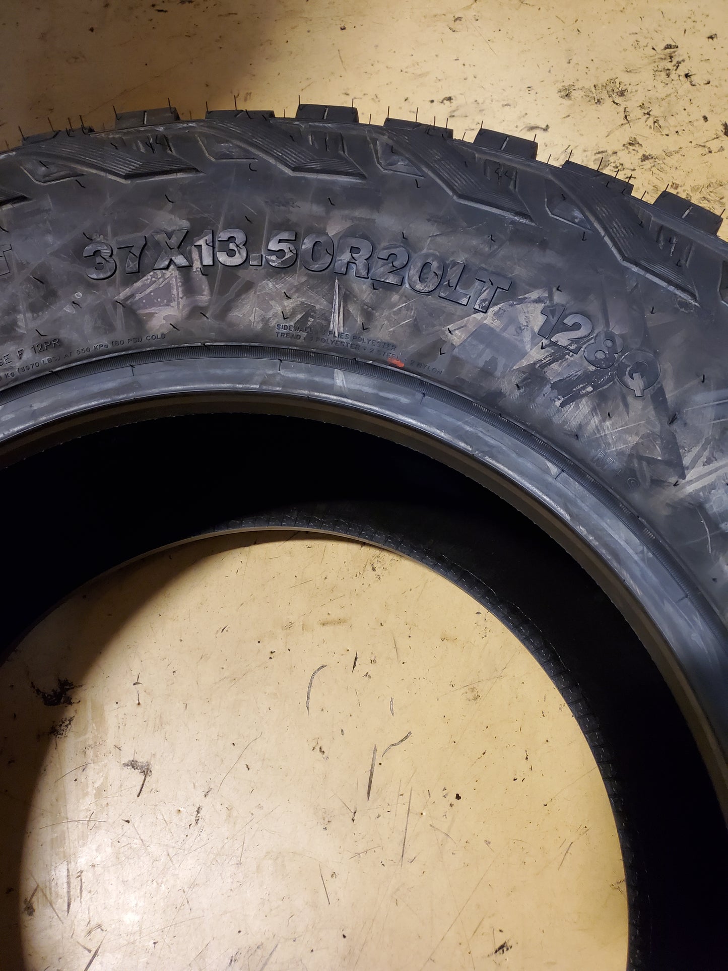PREDATOR NEW MUTANT X-RT BSW LT 37 13.5 20 128Q 12PLY ALL TERRAIN TIRE PRXRT38