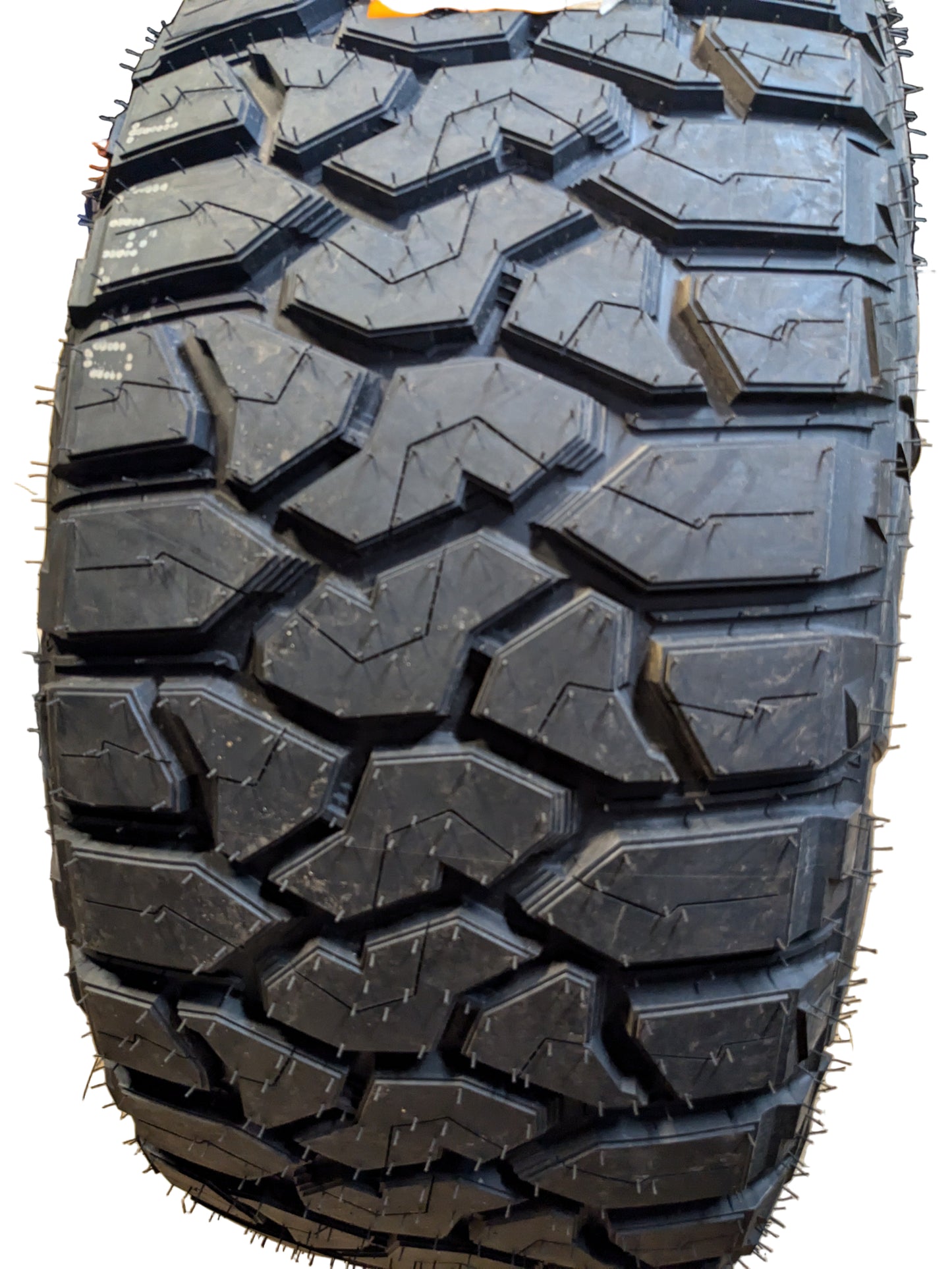 2 ARROYO TAMAROCK R/T BSW P 305 55 20 116T RUGGED TERRAIN TIRE ATRT37