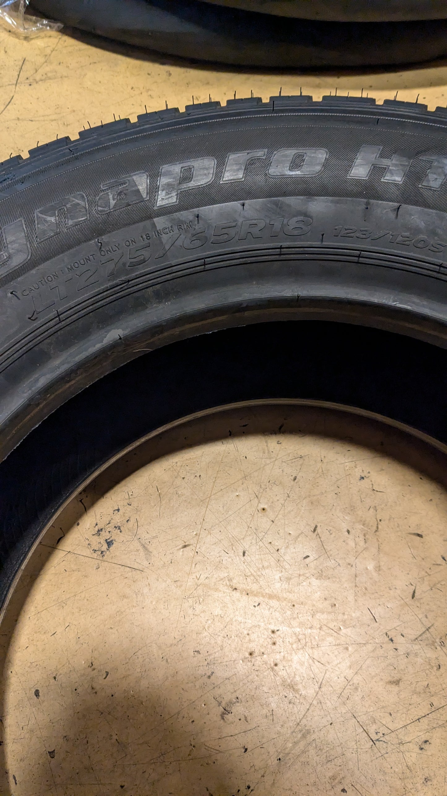 NOS HANKOOK DYNAPRO HT BSW LT 275 65 18 123/120S ALL SEASON TIRE 2021227