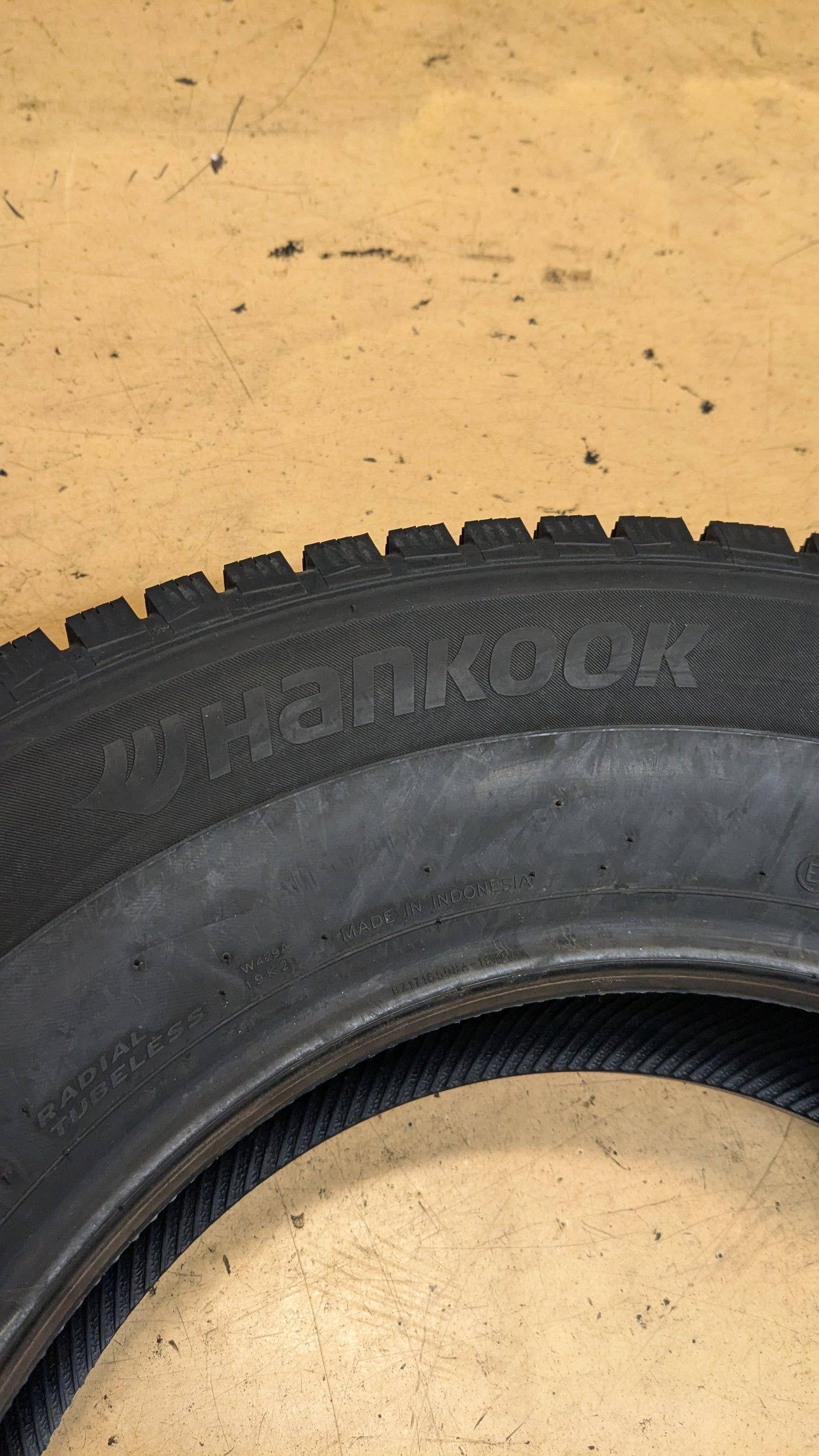 HANKOOK WINTERIPIKE X BSW P 255 65 17 110T WINTER TIRE 1028937