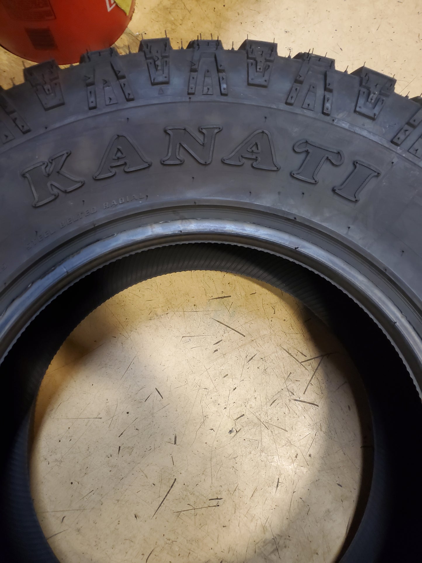 KANATI TRAIL HOG A/T-4 BSW LT 305 70 18 126/123Q 10PLY ALL TERRAIN TIRE LTG1830570