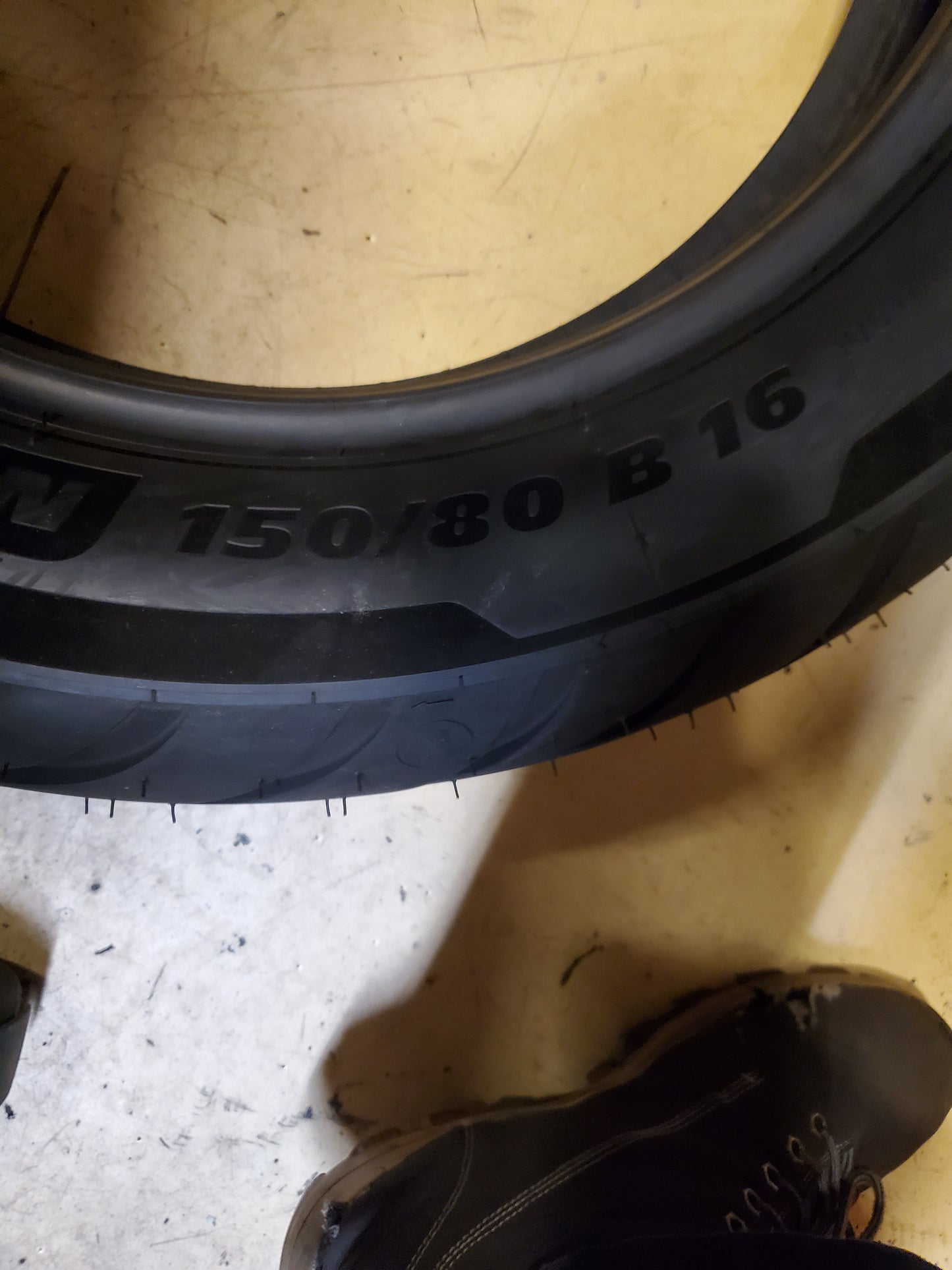 MICHELIN COMMANDER III CRUISER BSW 150 80 16 77H REAR MOTORCYCLE TIRE 35770