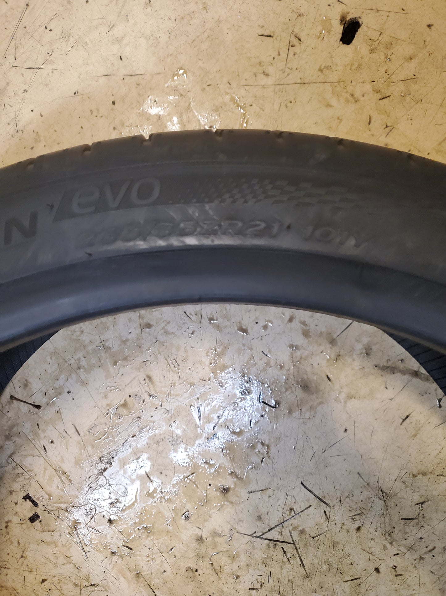 HANKOOK ION EVO (IK01) FOAM BSW P 265 35 21 101Y XL UHP TIRE 1033454