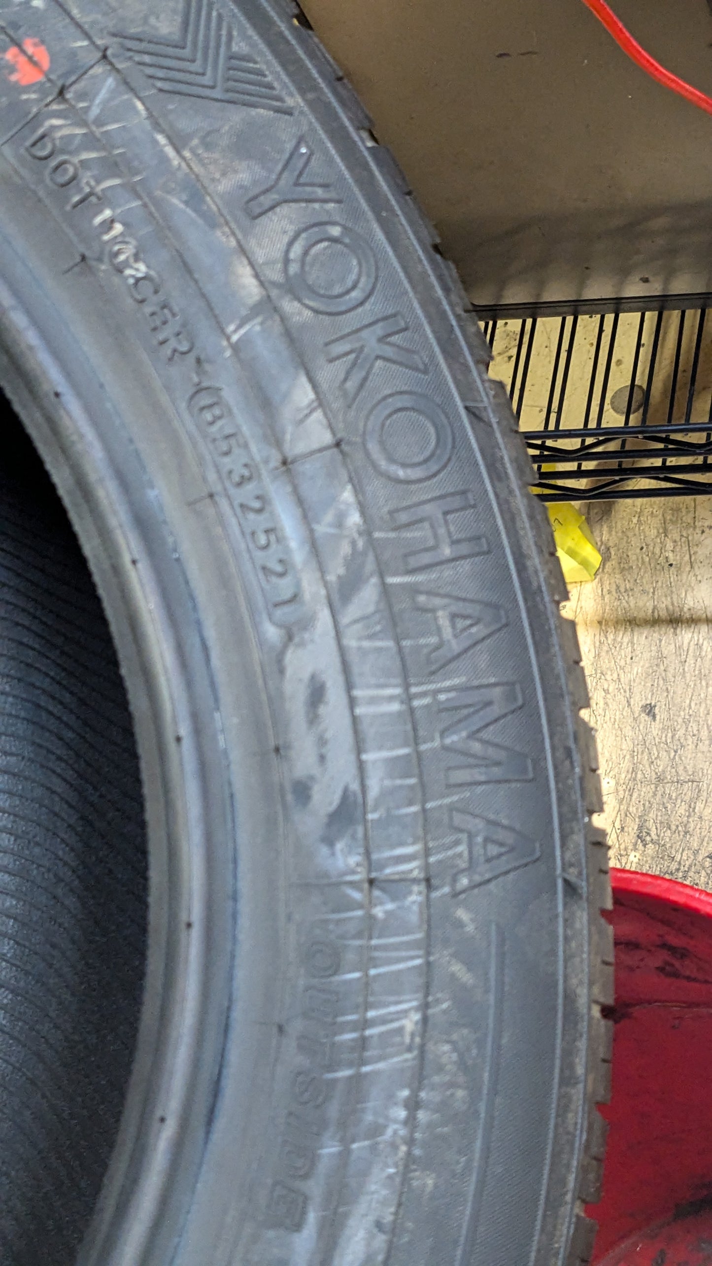 2 YOKOHAMA AVID ASCEND BSW P 215 60 17 95T SL ALL SEASON TIRES 110132359