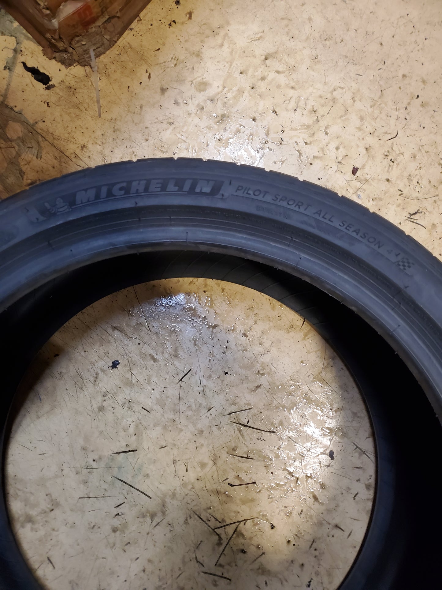 MICHELIN PILOT SPORT ALL SEASON 4 BSW P 255 35 19 96Y XL TIRE 18029