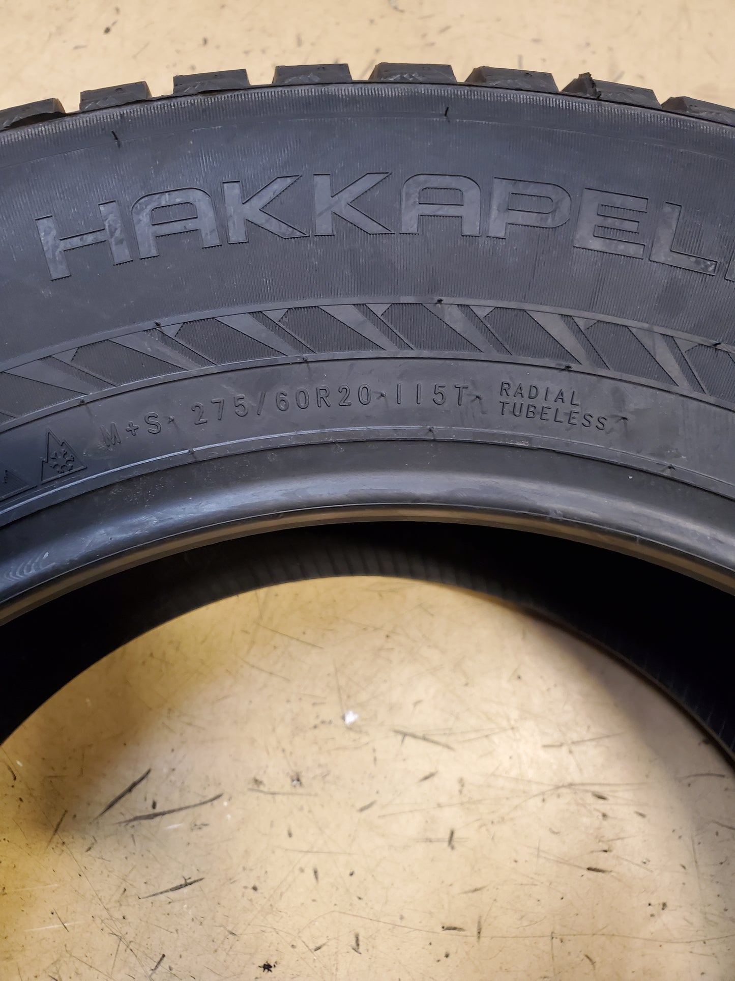 2 NOKIAN HAKKAPELIITTA 10 SUV STUDDED BSW P 275 60 20 115T WINTER TIRE TS32521