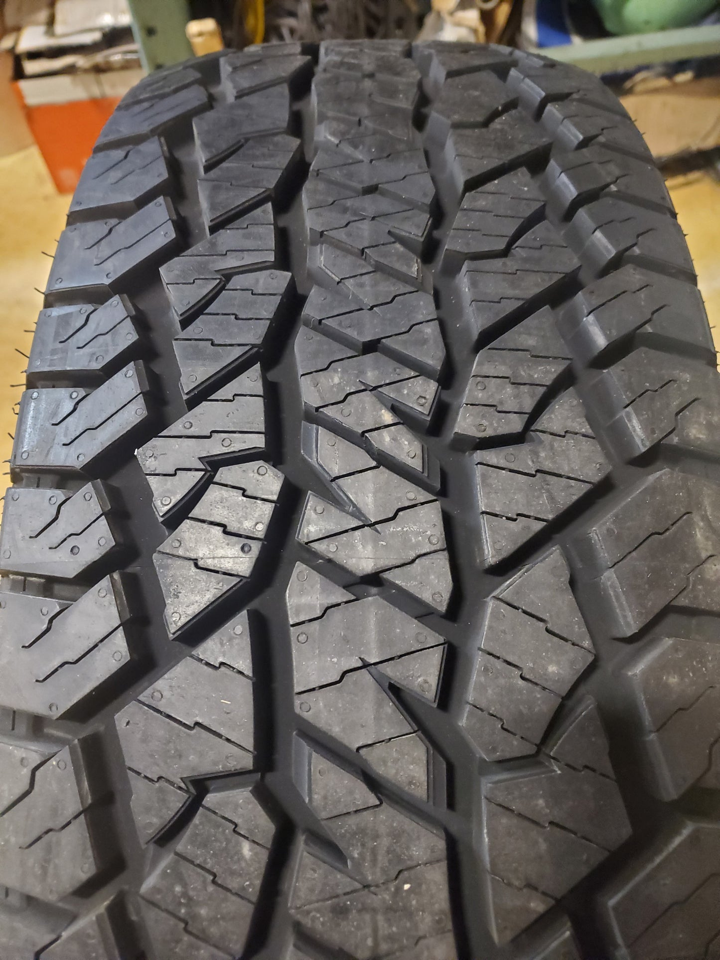 HANKOOK DYNAPRO AT2 BSW LT 265 70 17 121/118S 10PLY ALL TERRAIN TIRE 2021363