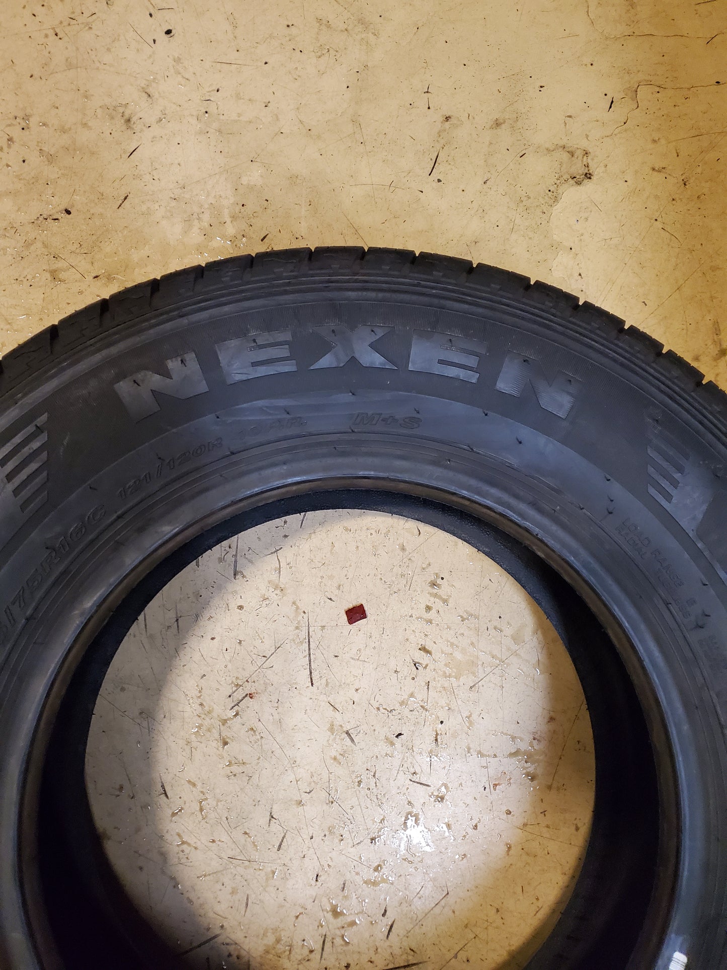 NEXEN ROADIAN CT8 HL BSW LT 225 75 16 121/120R 10PLY HIGHWAY TIRE 15386NXK