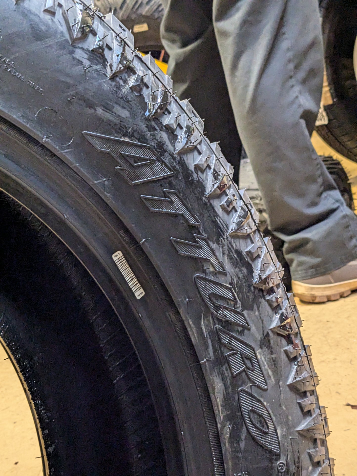 ATTURO TRAIL BLADE X/T BSW LT 255 70 18 117/114S LRD 8 PLY RUGGED TERRAIN TIRE TBXTDK5R3LA