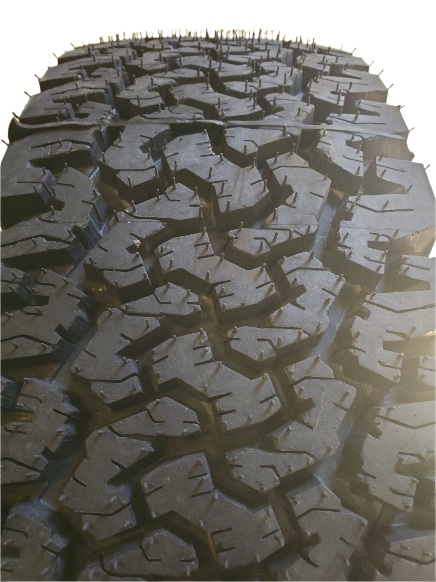 NOS MICHELIN LTX M/S 2 BSW LT 235 80 17 120/117R 10PLY ALL SEASON TIRE 02327