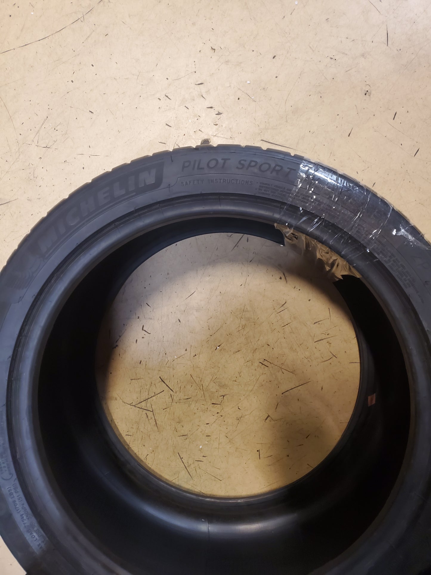 MICHELIN PILOT SPORT ALL SEASON 4 BSW P 285 35 19 99Y TIRE 24712
