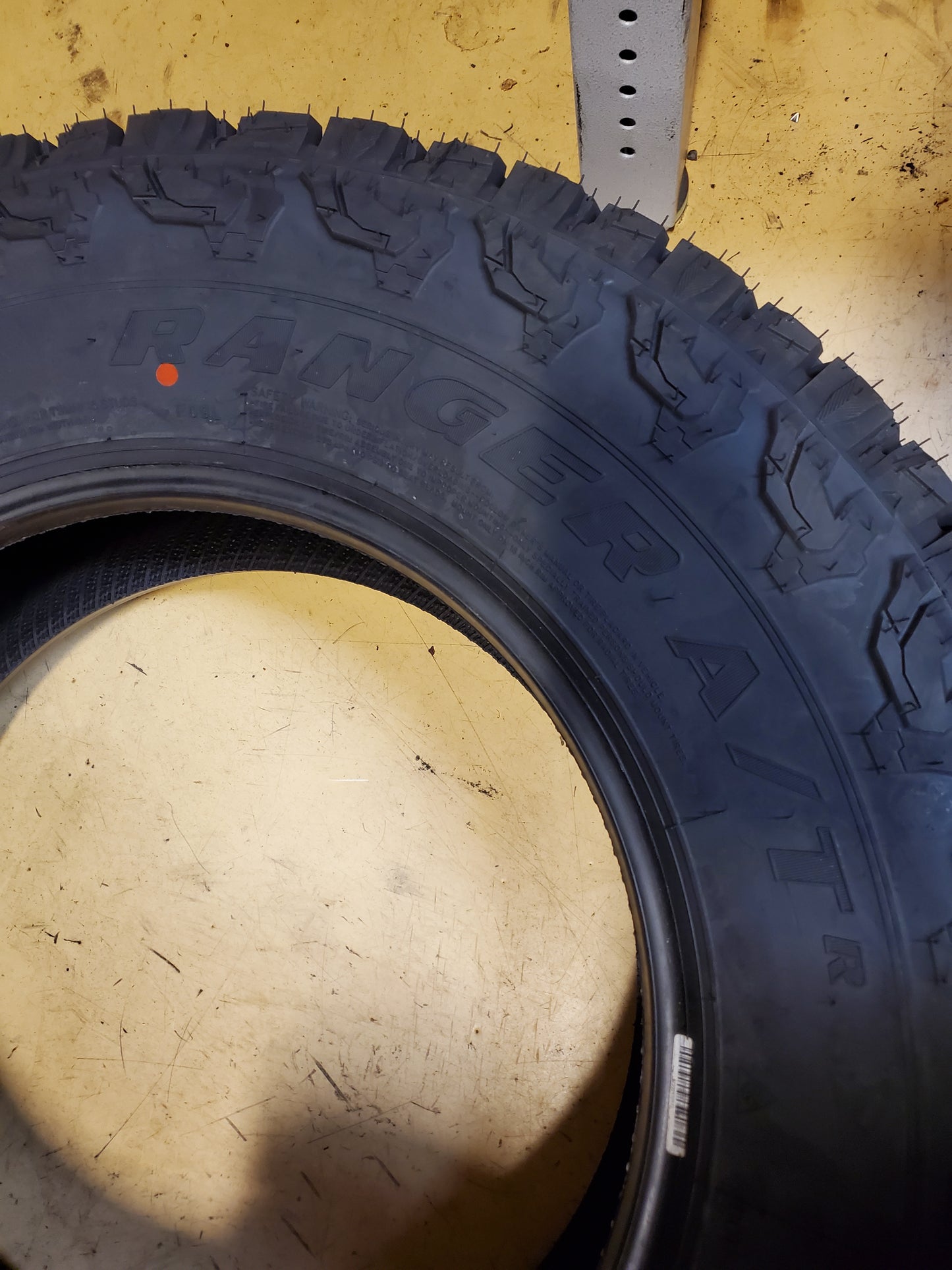 THUNDERER RANGER A/TR BSW LT 275 70 18 125/122S 10PLY ALL TERRAIN TIRE TH1078