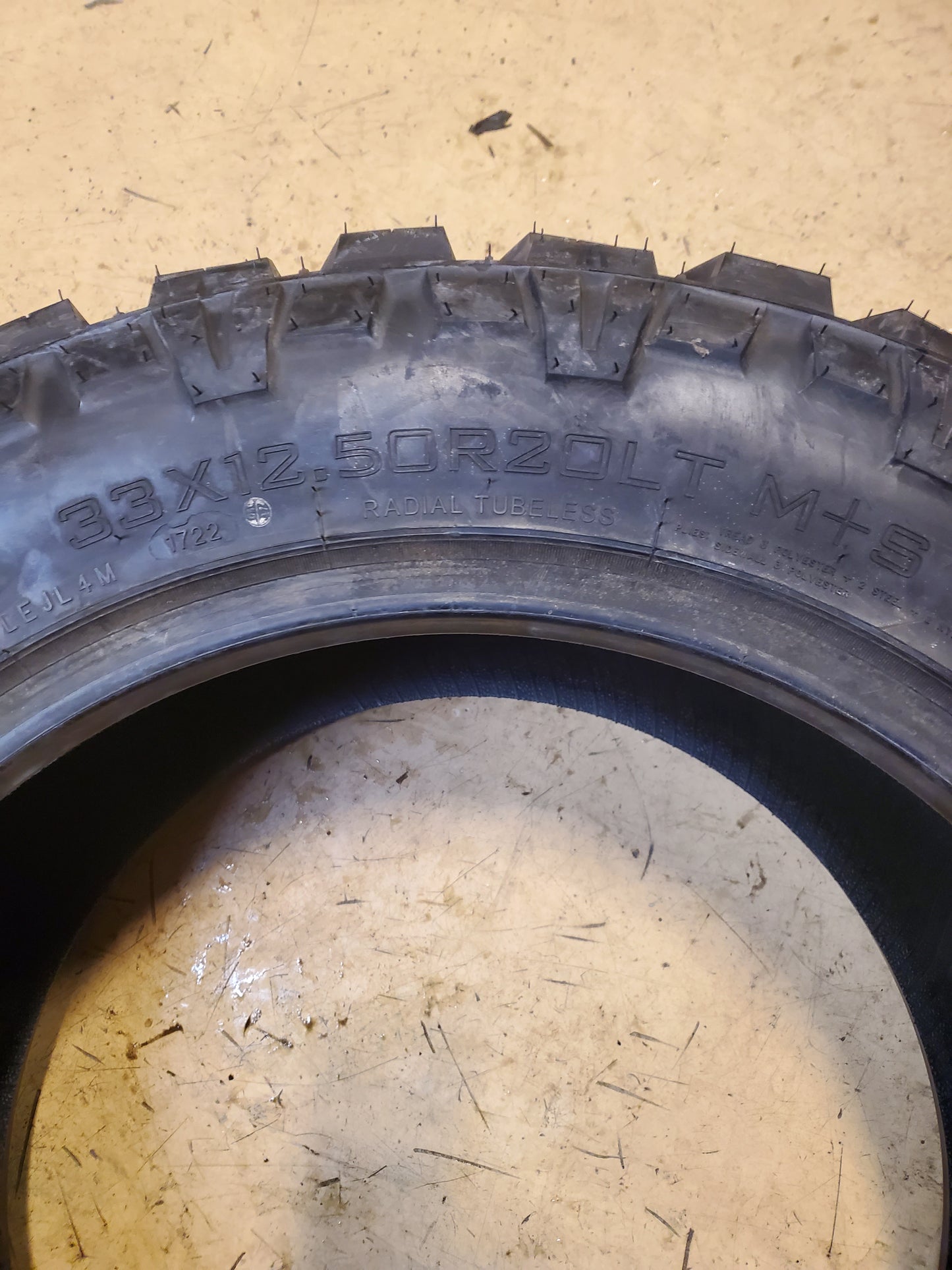 FURY COUNTRY HUNTER M/T II BSW LT 33 12.50 20 119Q 12PLY MUD TIRE FCHIIF33125020A
