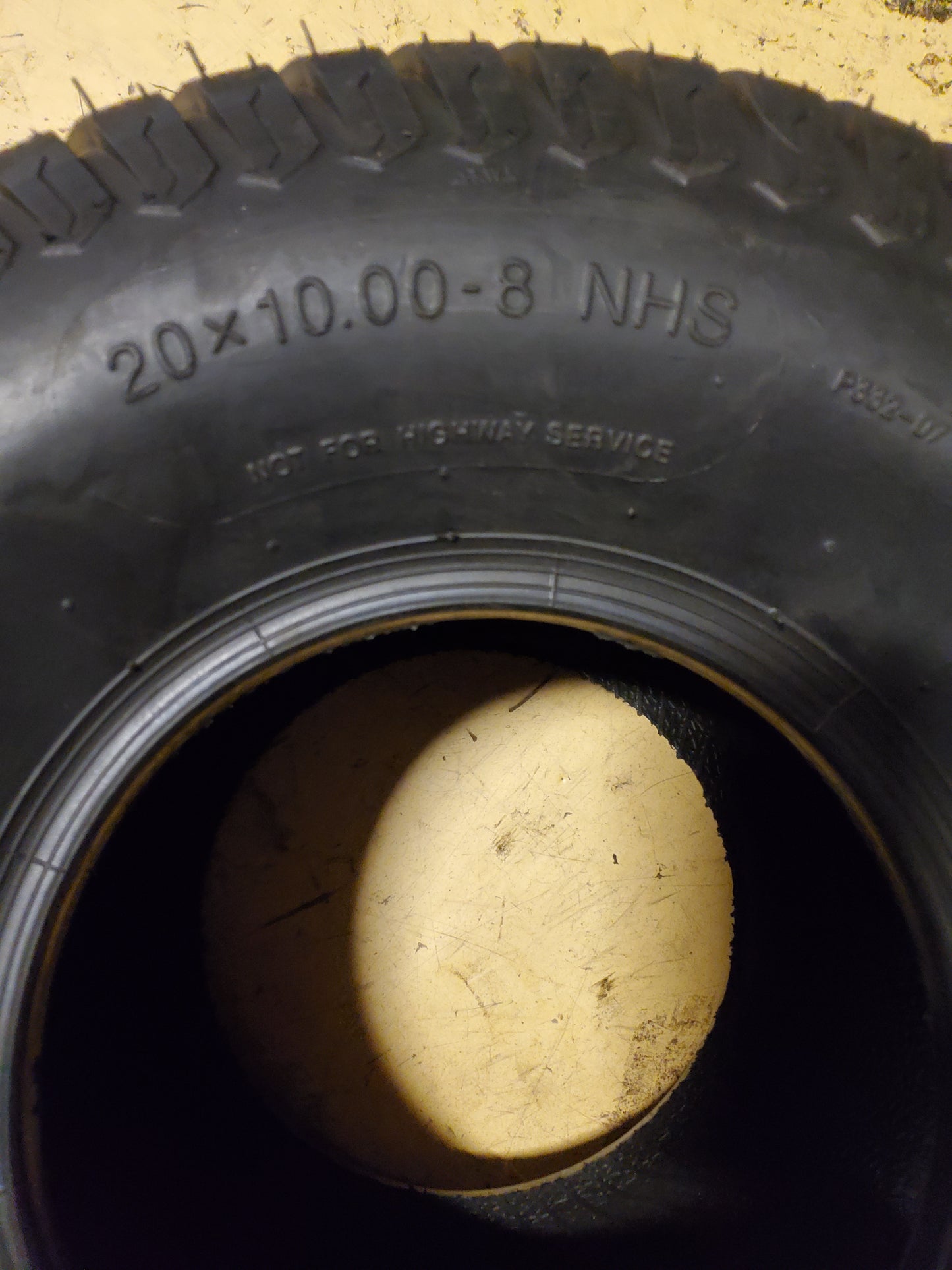 WANDA P332 87A3 BSW 20 10 8 4PLY LAWN TIRE WA2010008P