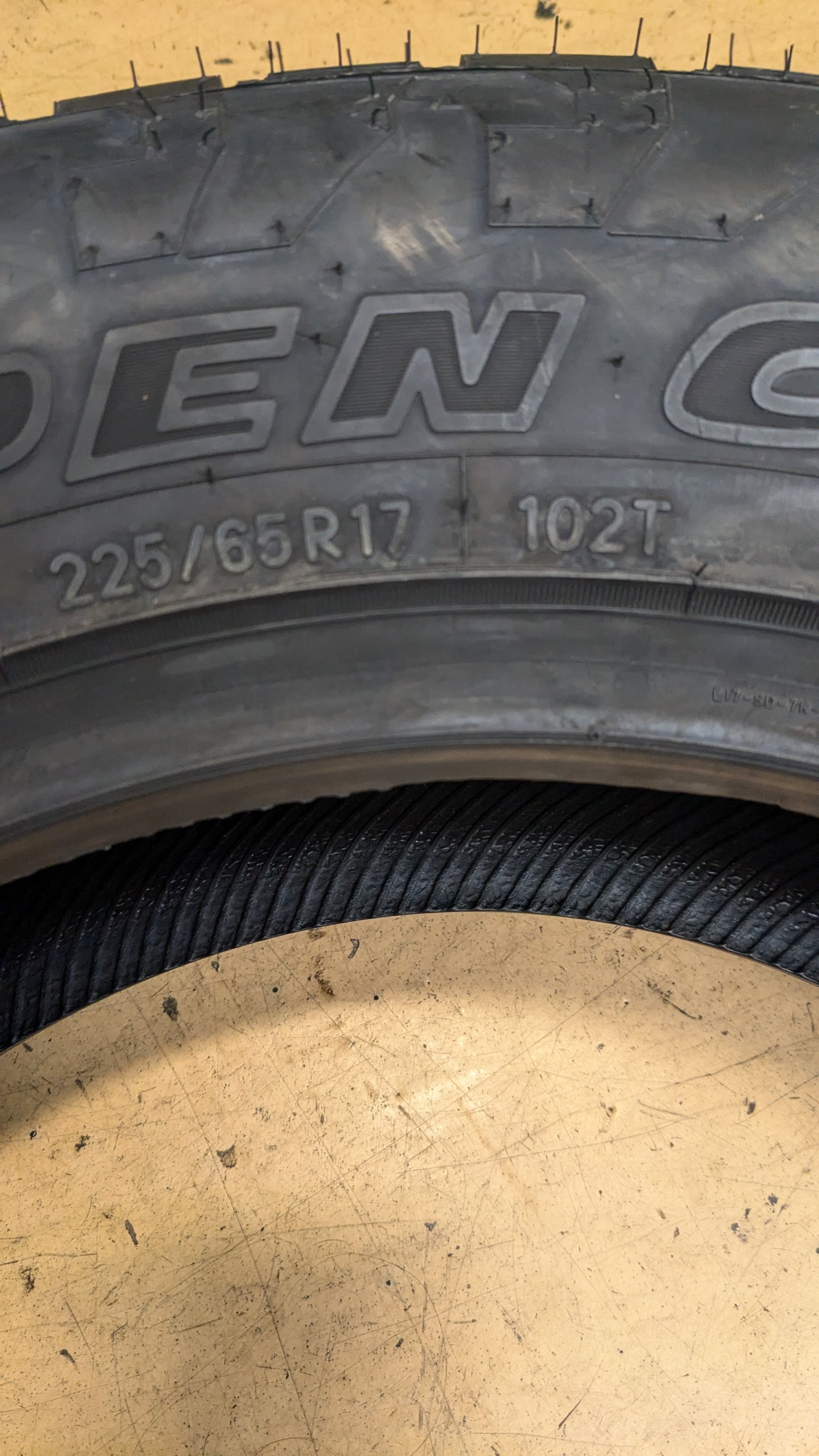 TOYO OPEN COUNTRY A/T 3 BSW P 225 65 17 102T ALL TERRAIN TIRE 356400