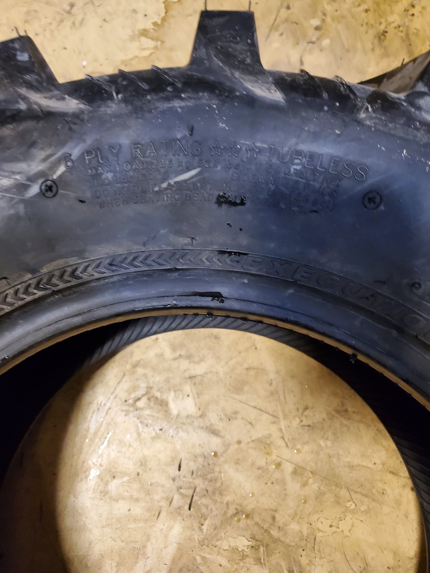 KENDA EXECUTIONER BSW P AT 28 11 14 6PLY ATV/UTV TIRE 085381467C1