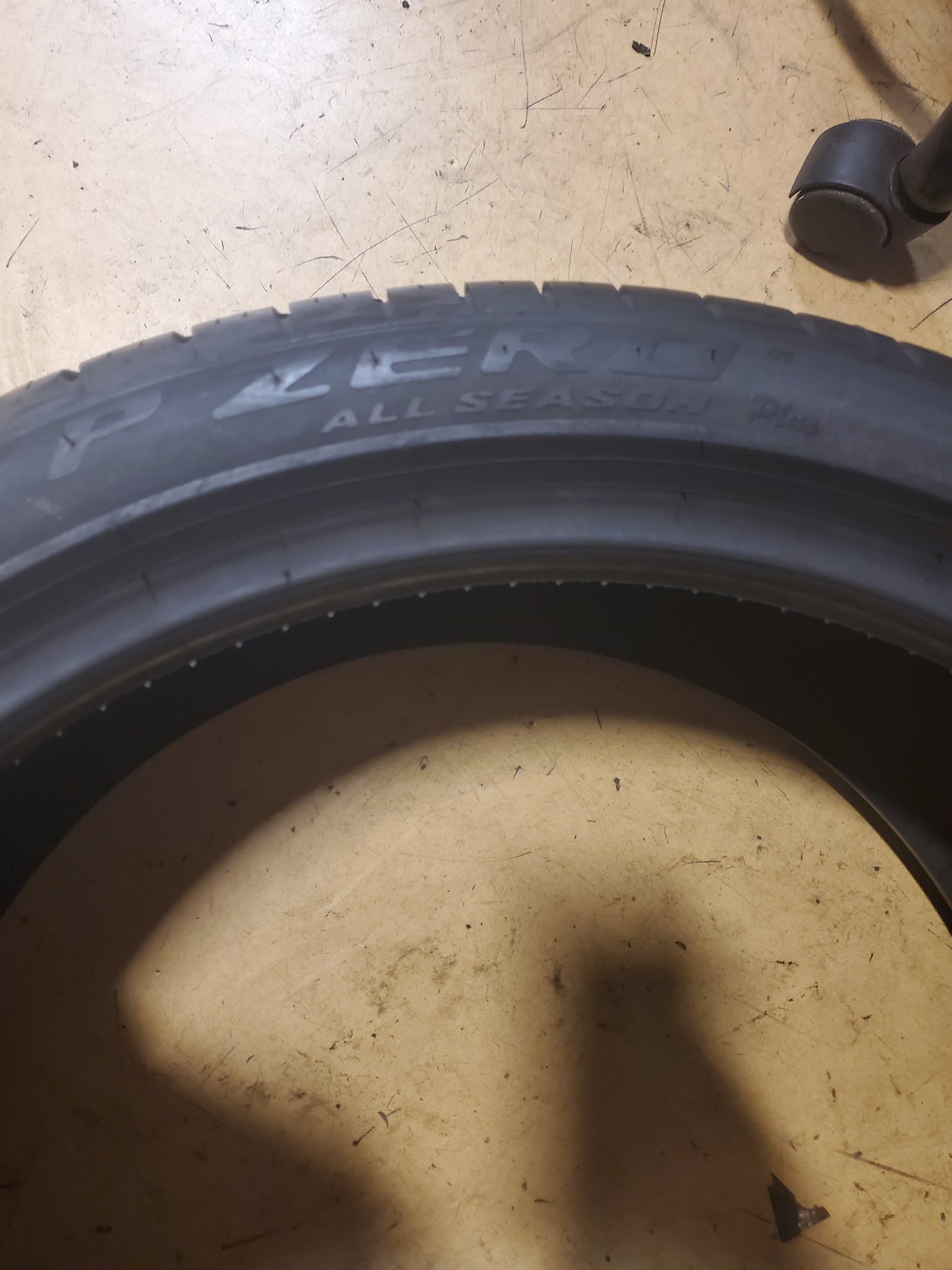 PIRELLI P ZERO A/S PLUS BSW P 245 40 20 99Y XL UHP TIRE 2577700