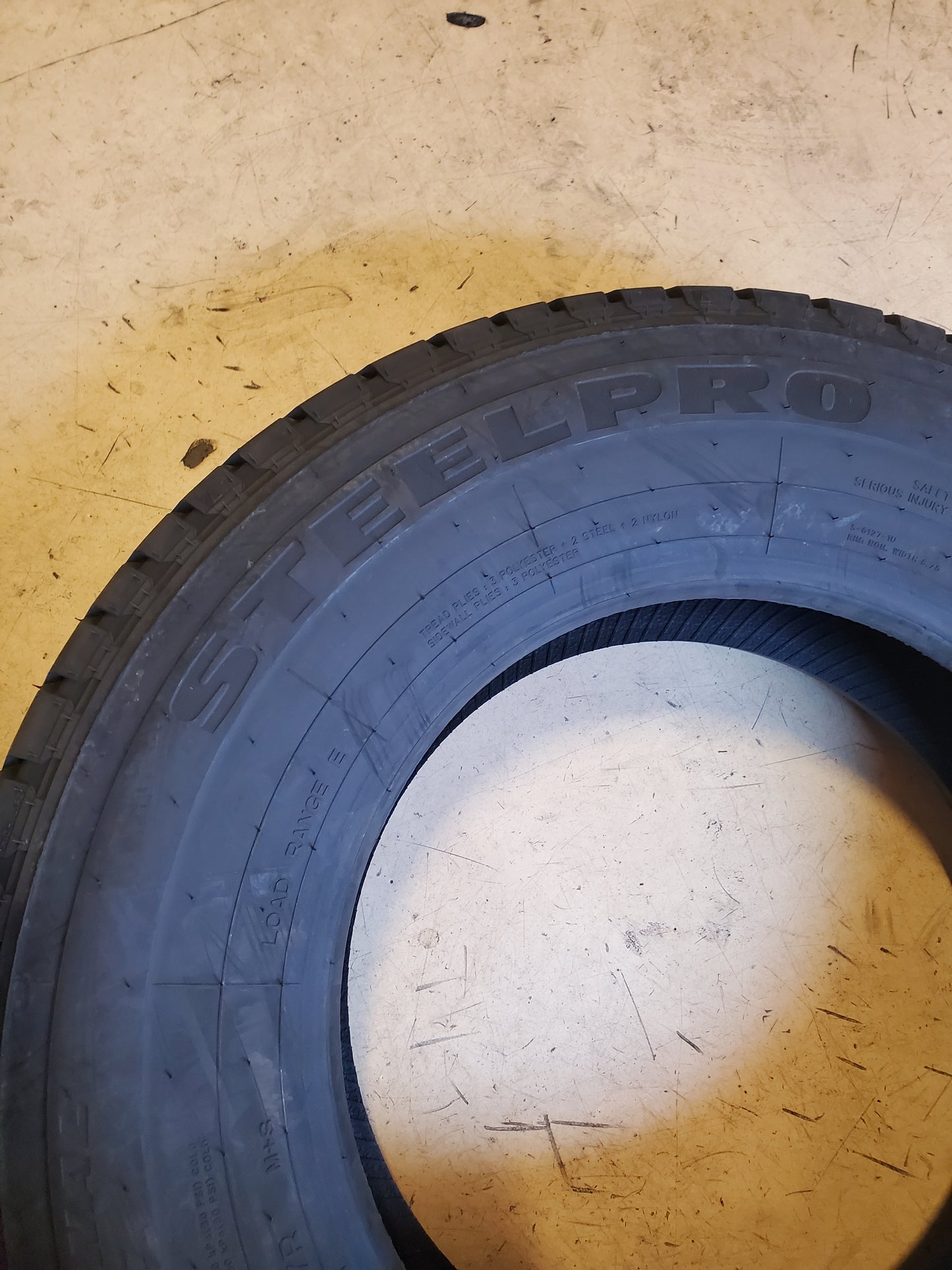 MILESTAR STEELPRO MS597 BSW LT 9.50 16.5 121/117R 10PLY ALL SEASON TIRE 22065006